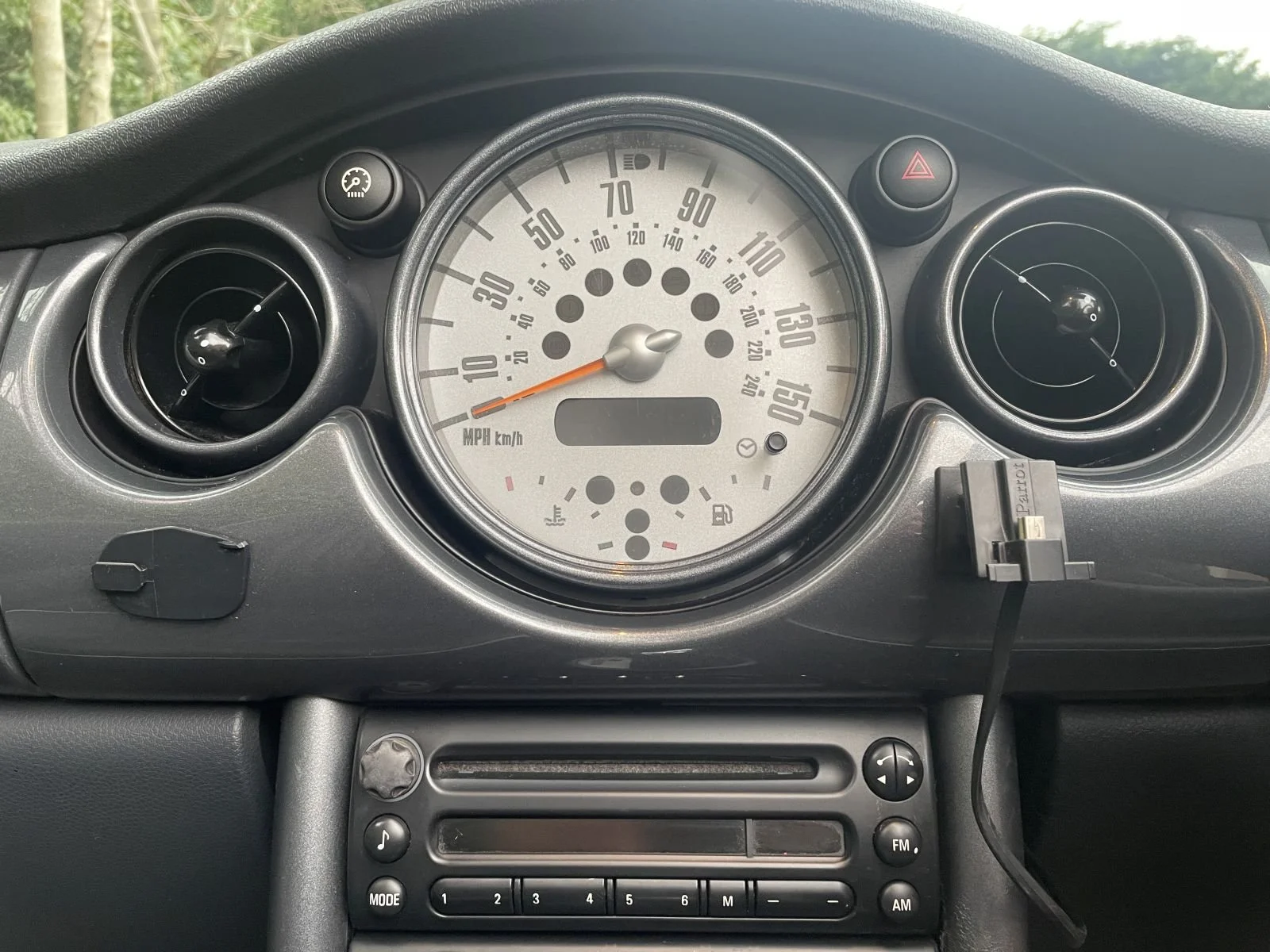 VK06 White Cooper Convertible Automatic 4.JPG