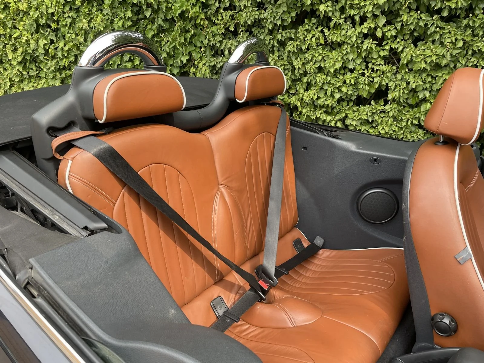 YG57 Astro Black Cooper S Sidewalk 9.JPG