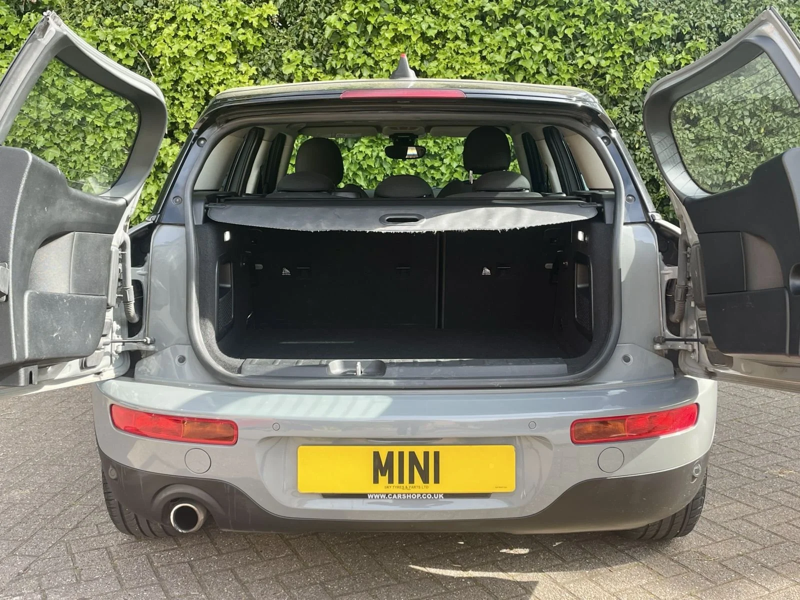 WR66 Moonwalk Grey Clubman Manual Cooper Diesel 17.jpg