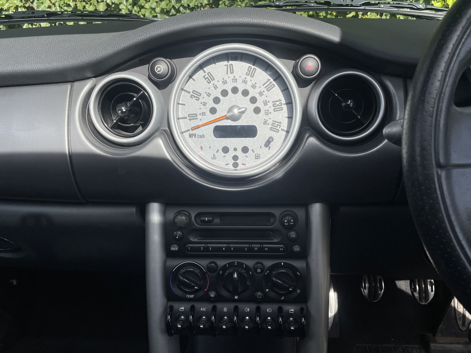 FM53 Cooper S Pure Silver Manual 7.JPG