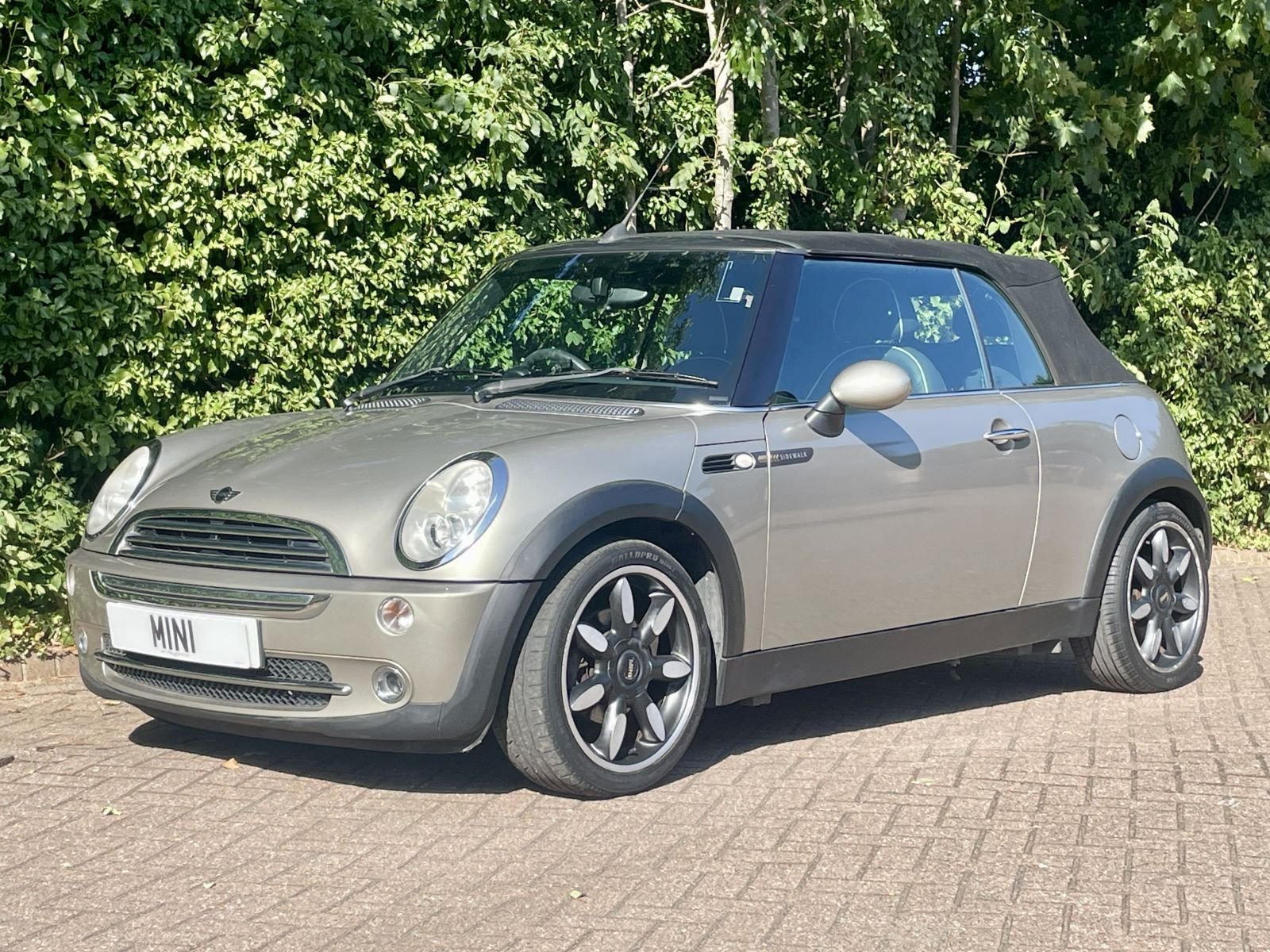 VK08 Sparkling Silver Sidewalk Manual 16.jpg