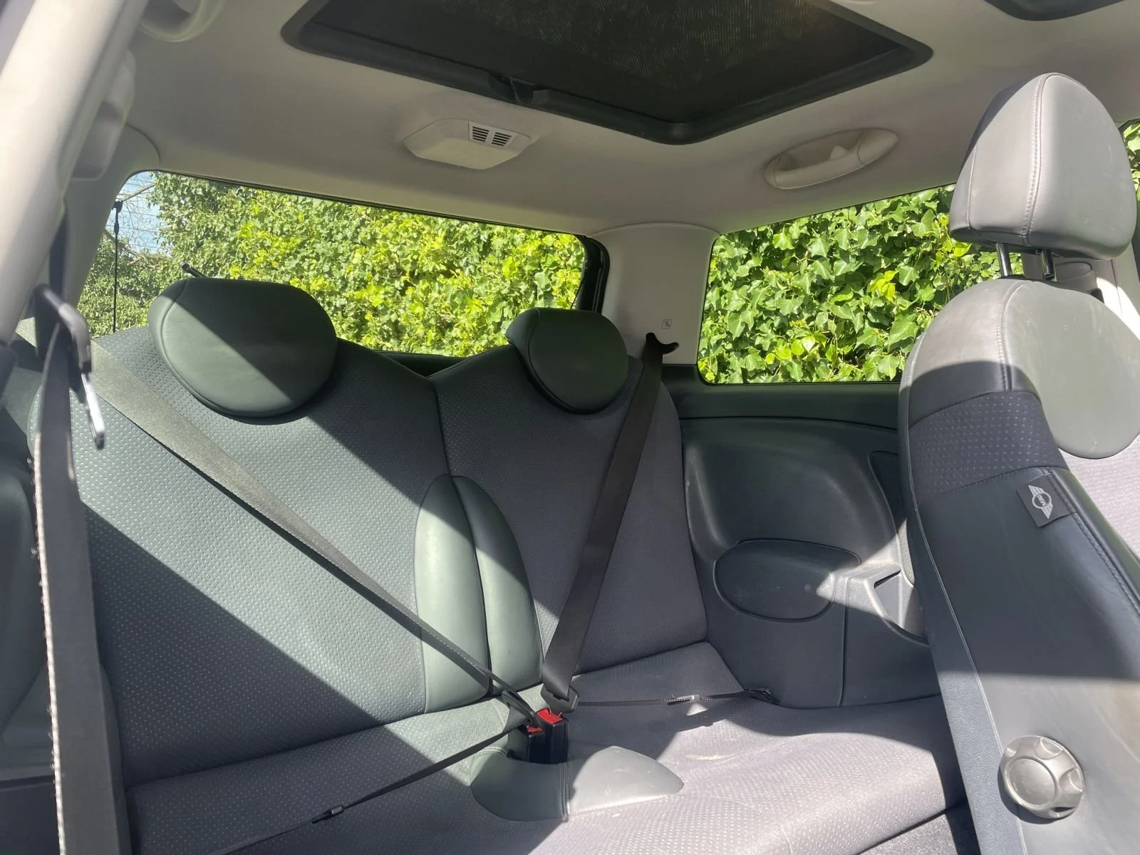 FM53 Cooper S Pure Silver Manual 10.JPG