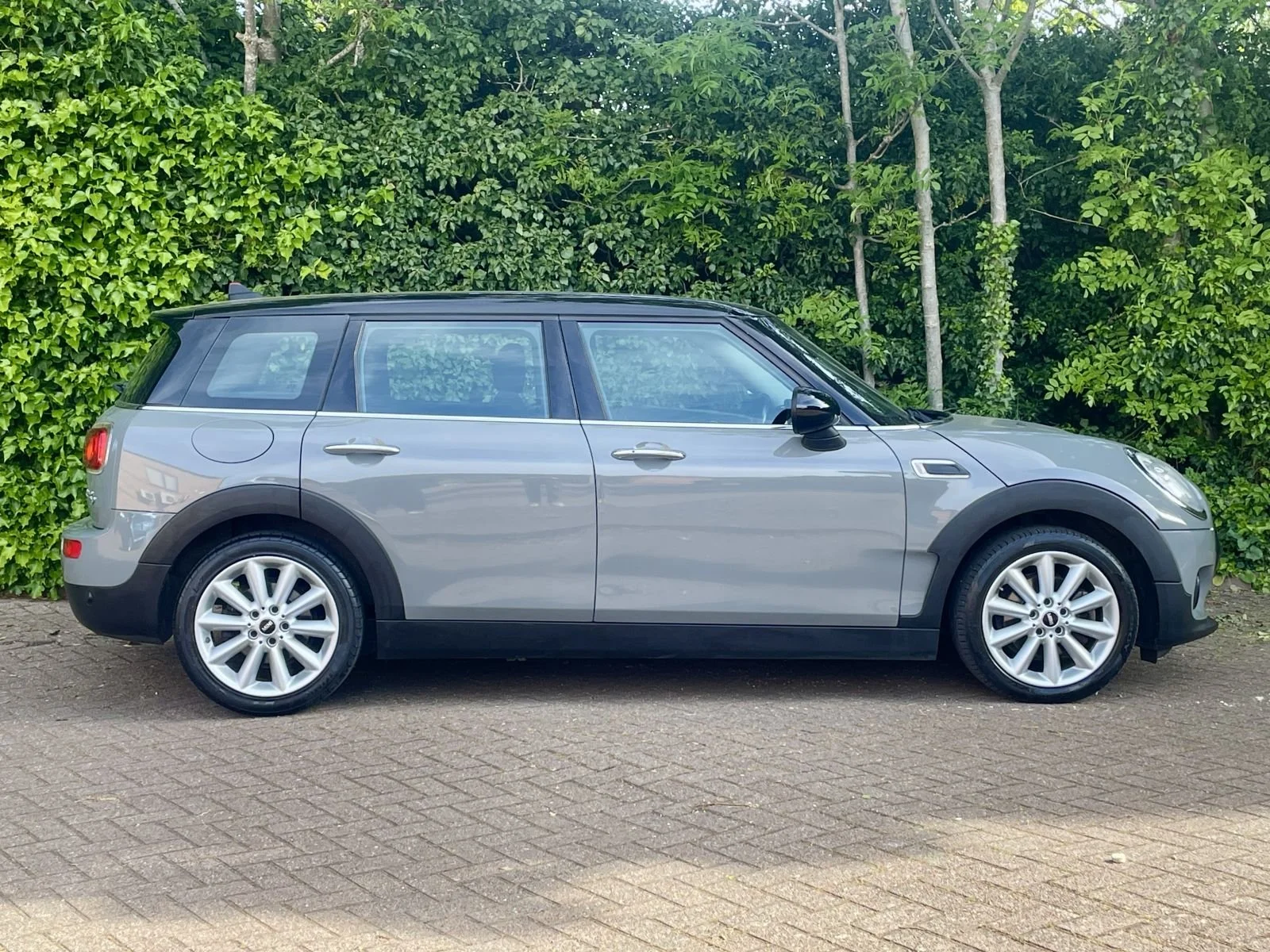 WR66 Moonwalk Grey Clubman Manual Cooper Diesel 3.jpg