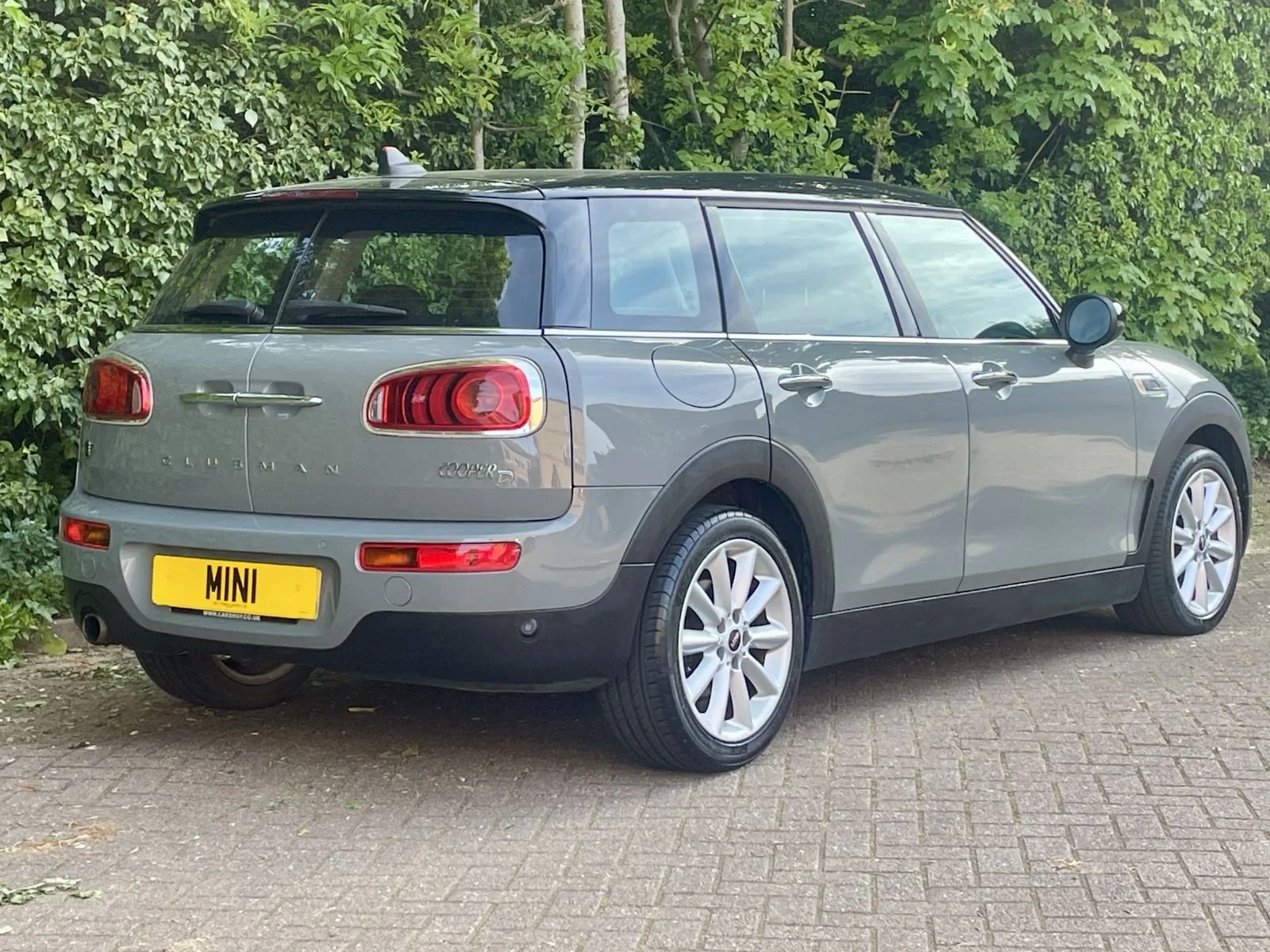 WR66 Moonwalk Grey Clubman Manual Cooper Diesel 5.jpg