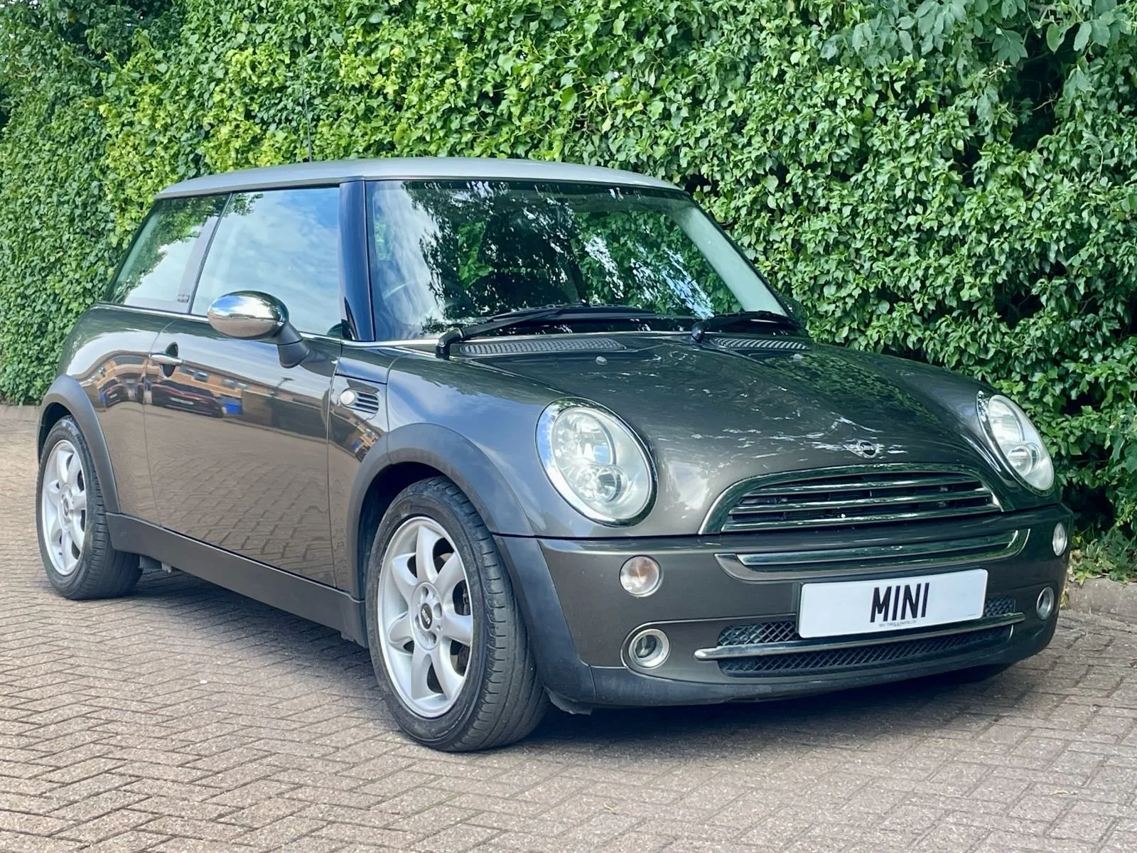 VU56 Automatic Park Lane Cooper 1.jpg