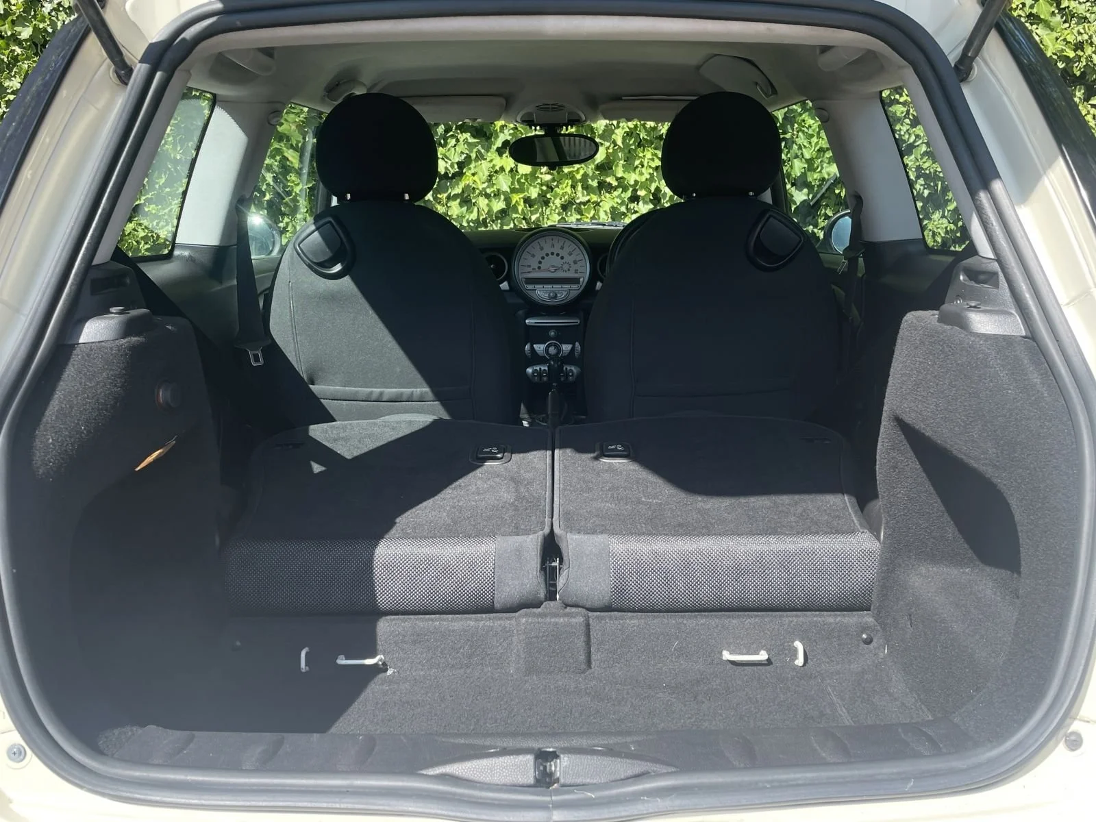 GJ57 Pepper White Automatic One 14.jpg