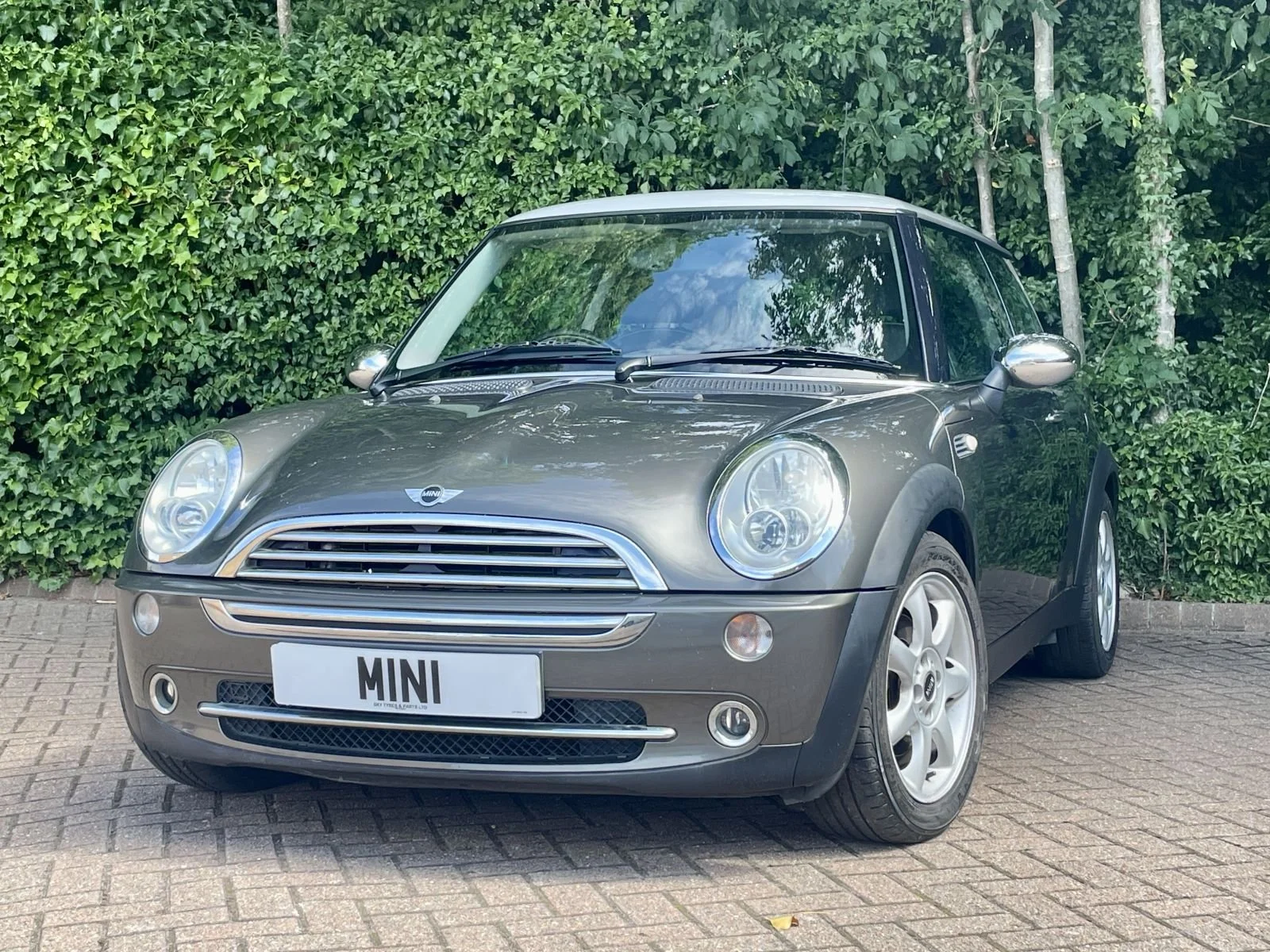 VU56 Automatic Park Lane Cooper 18.jpg