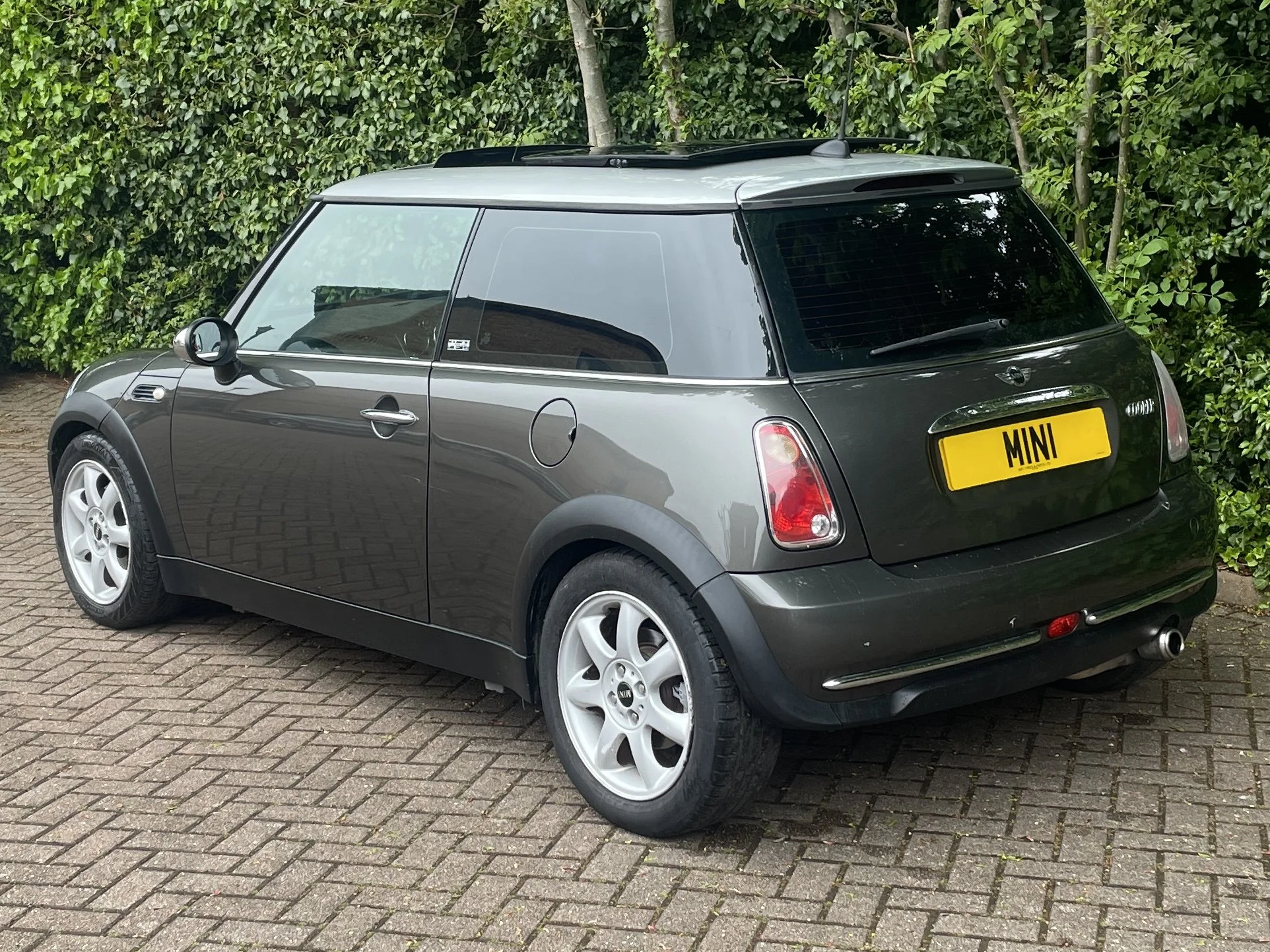 LR55 Automatic Park Lane 14.jpg