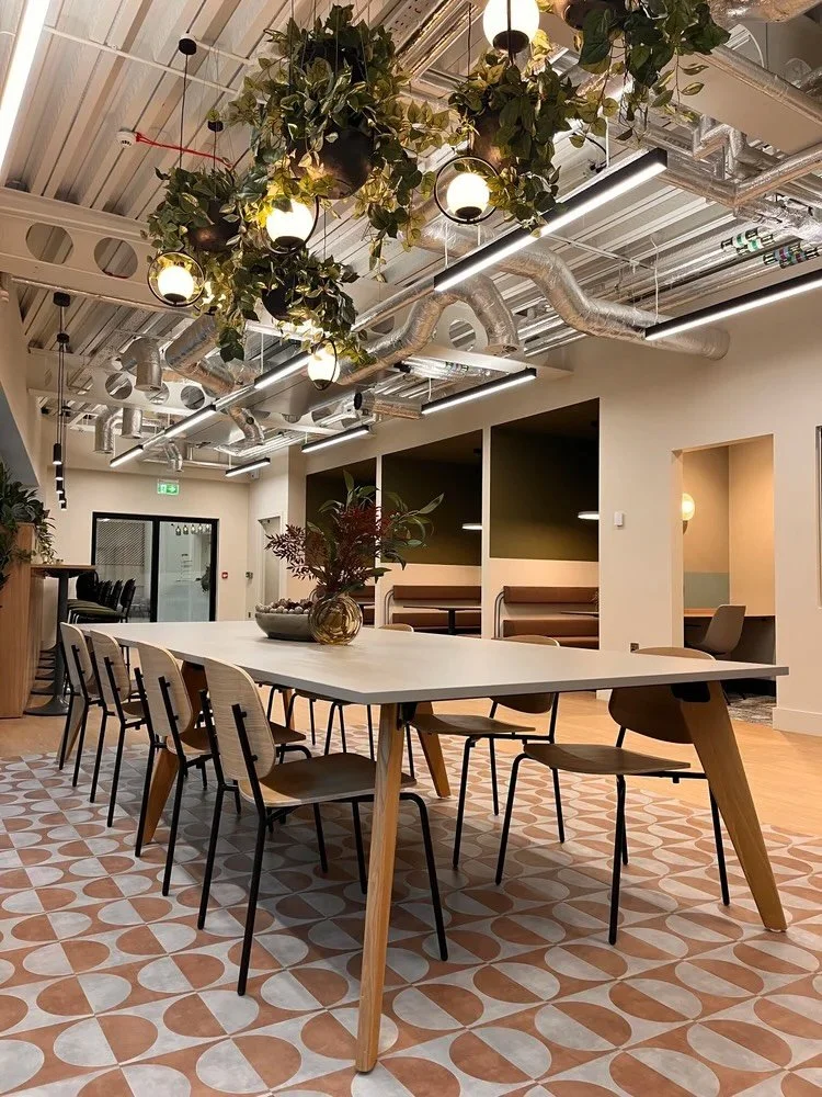 Thrilled to showcase our recently completed project at Optima, Glasgow! 🎉✨ We furnished this stylish work lounge, creating a space that fosters collaboration and creativity. 
#InteriorDesign #WorkLounge #OptimaGlasgow