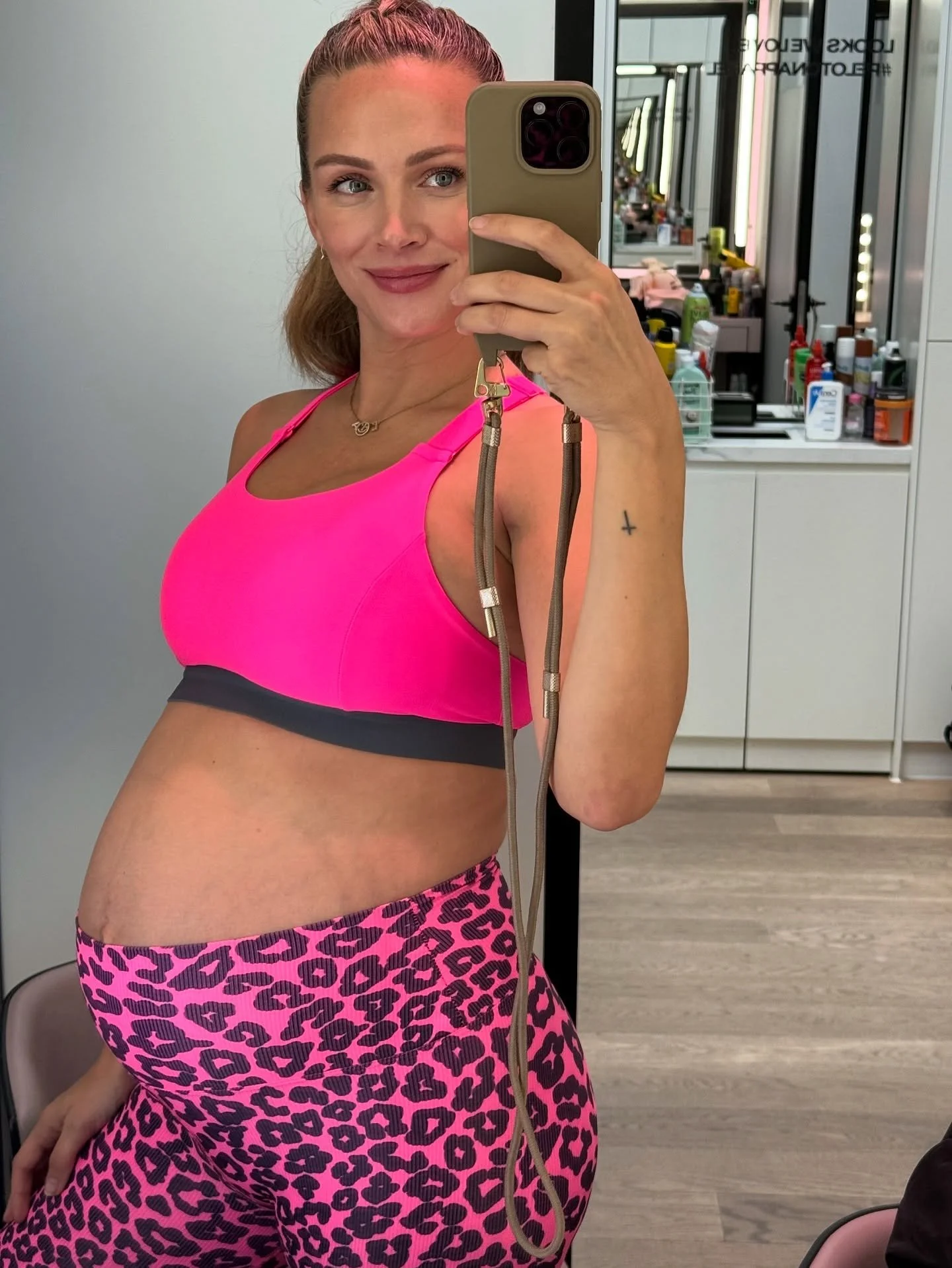 Over 8 months of loving you, growing you and somehow still rocking lycra 😂❤️🙌🏻