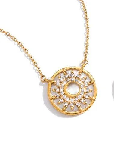 Vera Necklace