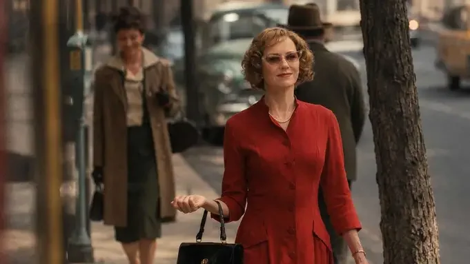 ‘The Housewife’ Review: Naomi Watts Is Chilling In Disturbing Post-Holocaust Drama With A Surprising Twist – Toronto Film Festival