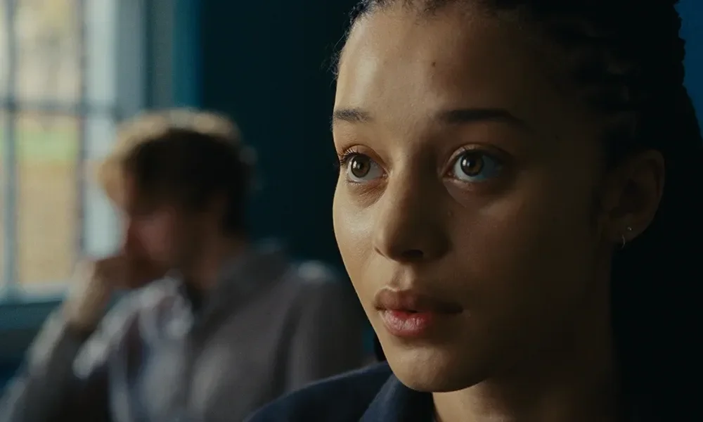 ‘The Julia Set’ Review: Chase Infiniti Confirms Her Movie-Star Mettle in Niki Byrne’s Riveting Math-Geek Bad Romance