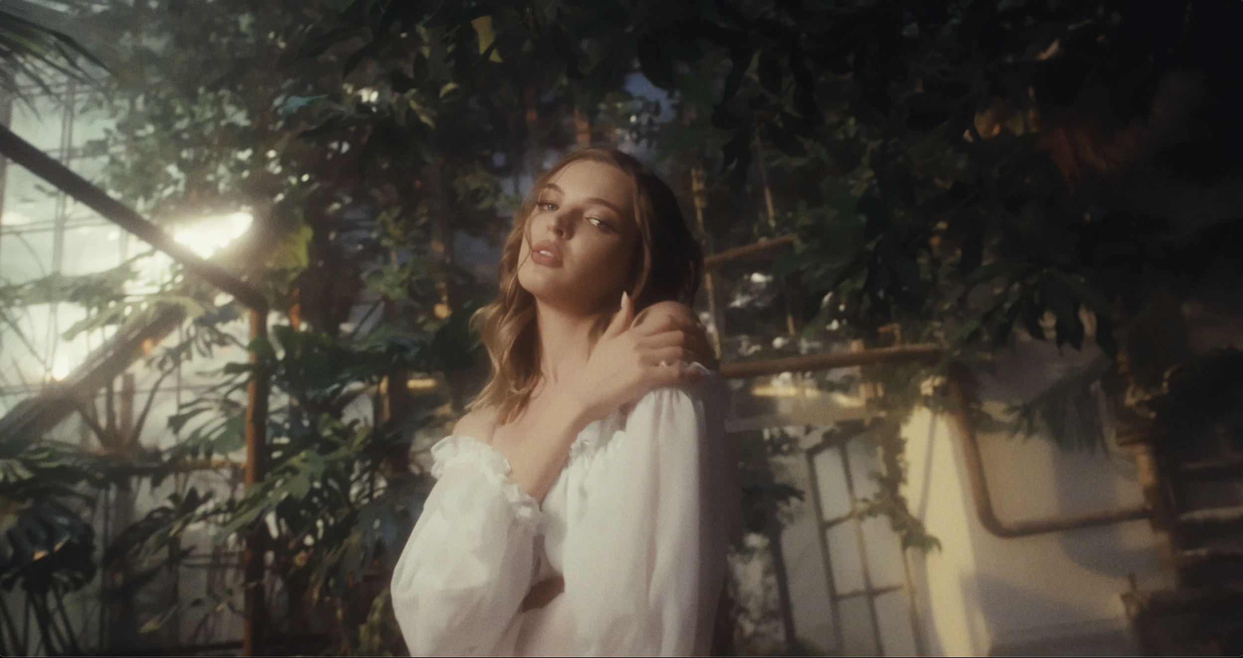 DIANA GLEBOVA - MRII | MUSIC VIDEO