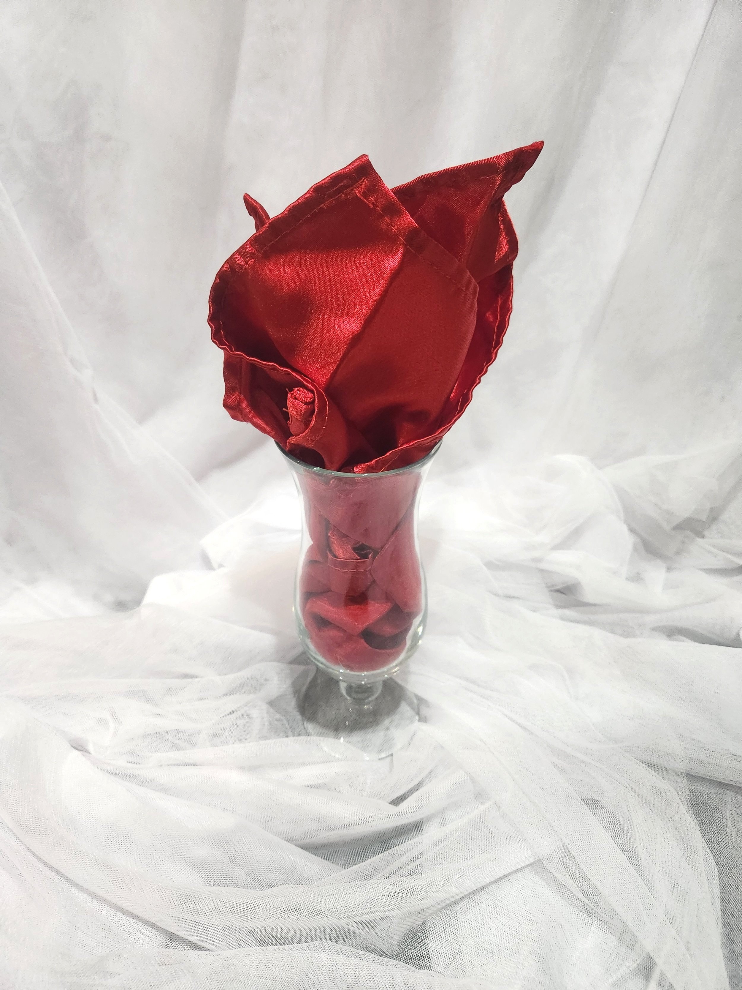 true+red+satin+napkin+.jpg