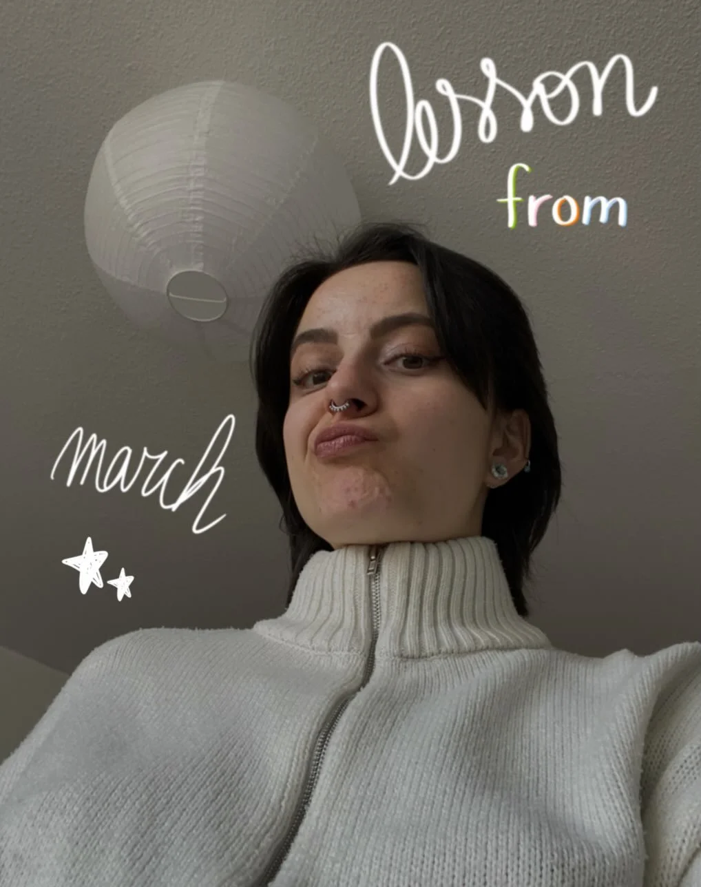 &Ccedil;a a &eacute;t&eacute; un mois tr&egrave;s intense (encore)&hellip; maaaais avec une big remont&eacute;e du jour au lendemain !

Joie, rire, bien-&ecirc;tre, soleil, travail, reprise de routines&hellip; que du good 💁🏻&zwj;♀️

Je partage avec