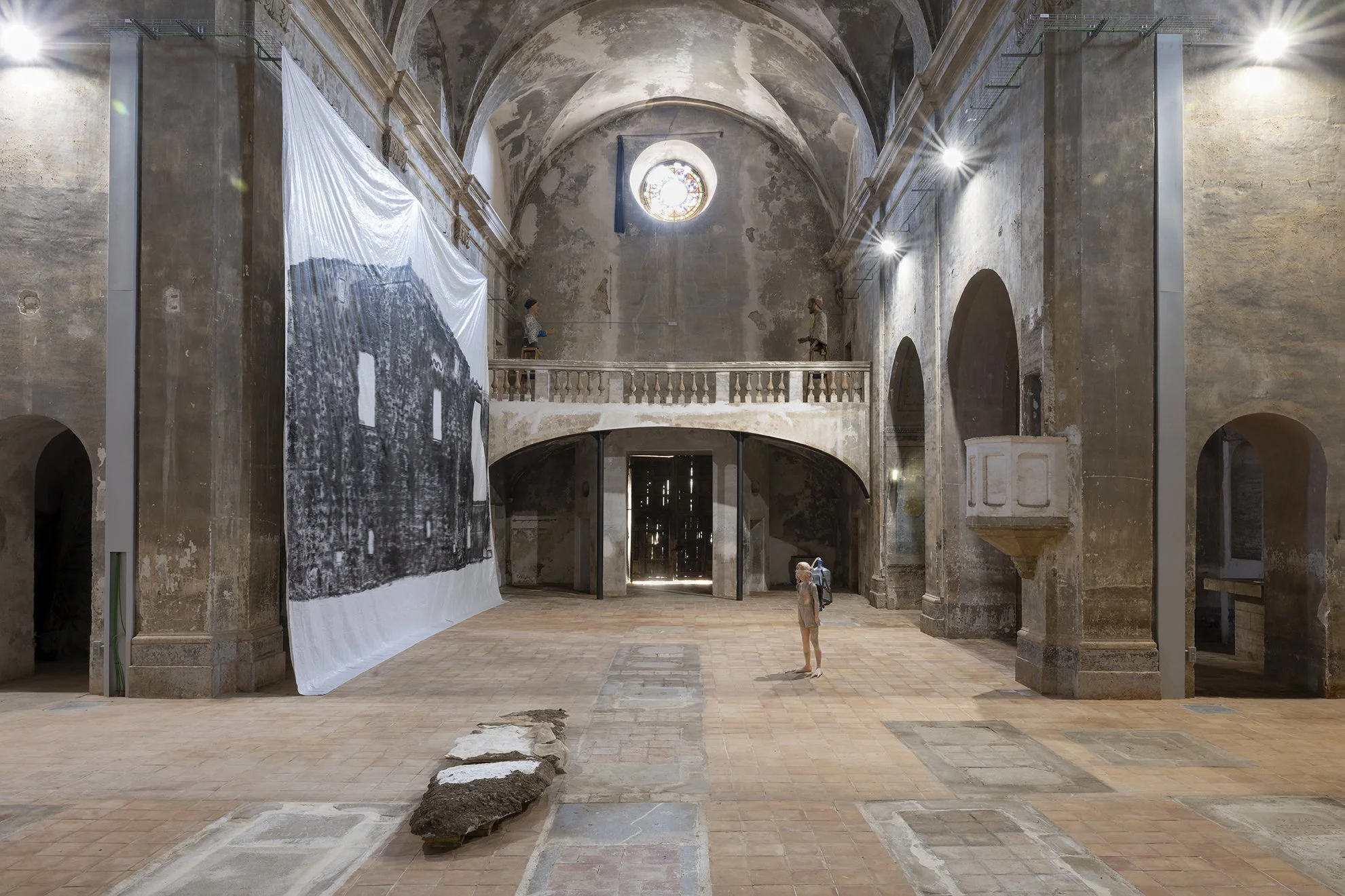Installation view. Kin Too. Spiritvessel @ Sant Feliu de Lladó. Image by Roberto Ruiz. Courtesy of the artists and Spiritvessel. 