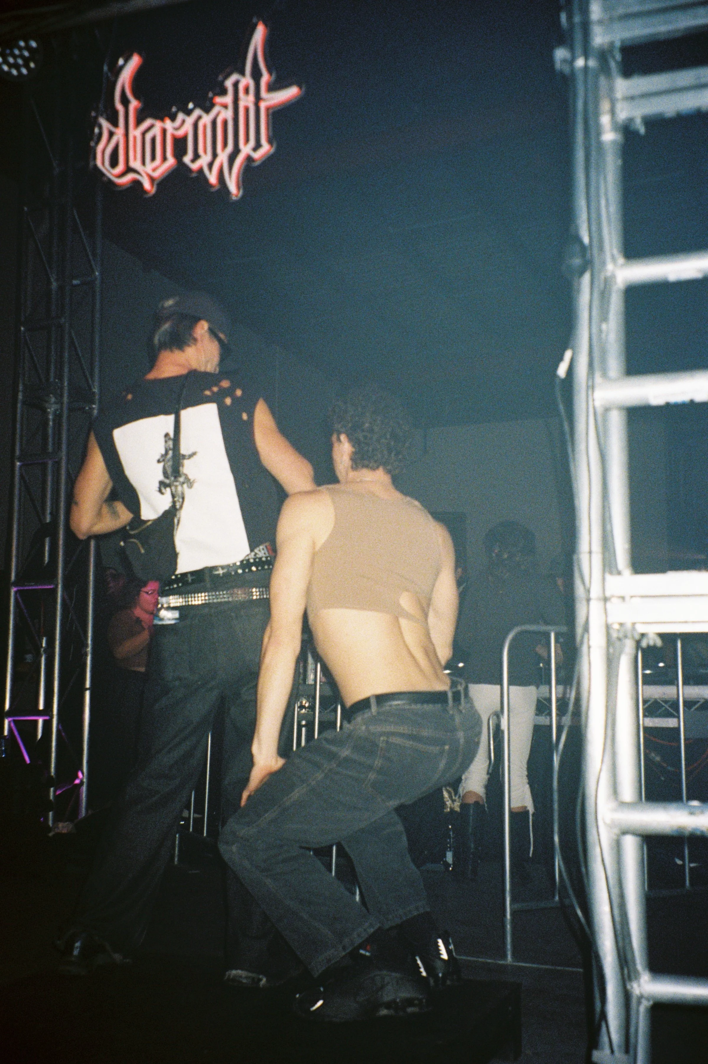 000023 2.JPG