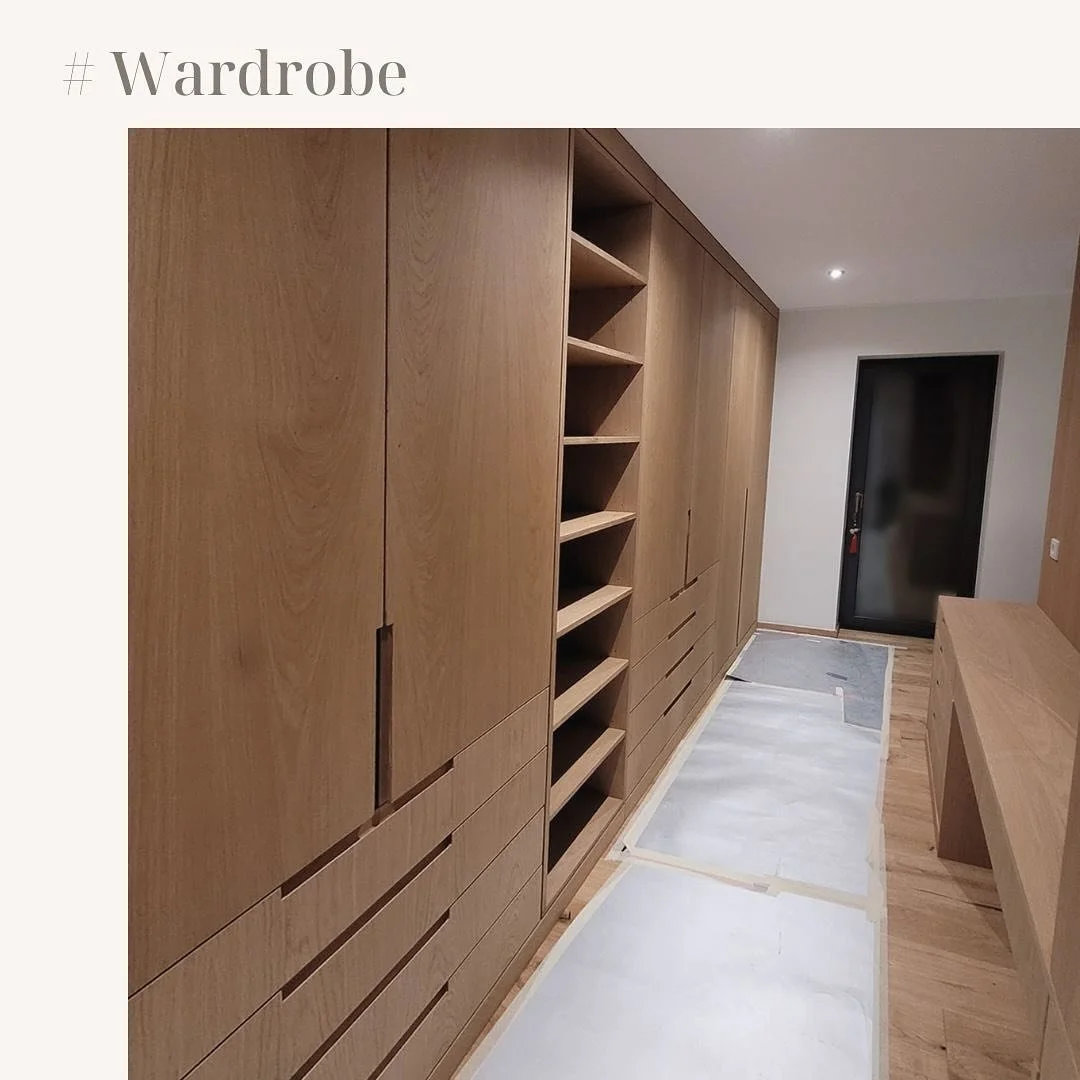 Wardrobe in wood veneer
.
.
by @dibarondesign
.
.
#tailormadefurniture #meublesurmesure #closet #designluxembourg #placardsurmesure #surmesureluxembourg #dibaron