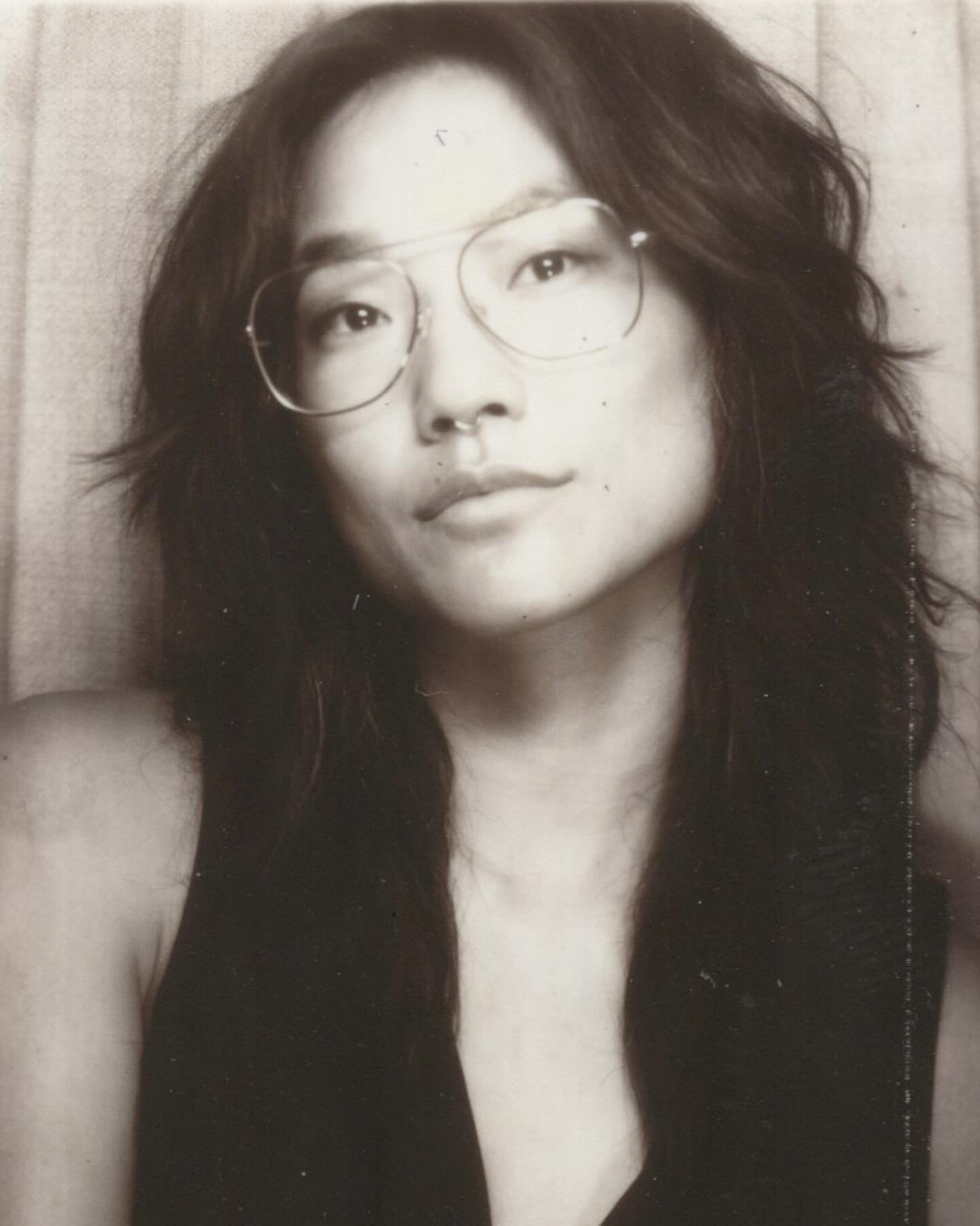 Back by popular demand, your favorite (?) opinionated bish (me) with in&rsquo;s/out&rsquo;s for the new year. ✨May 2026 finally be the year you delete the graveyard of text threads from hinge dates who texted you once before ghosting you (and more im