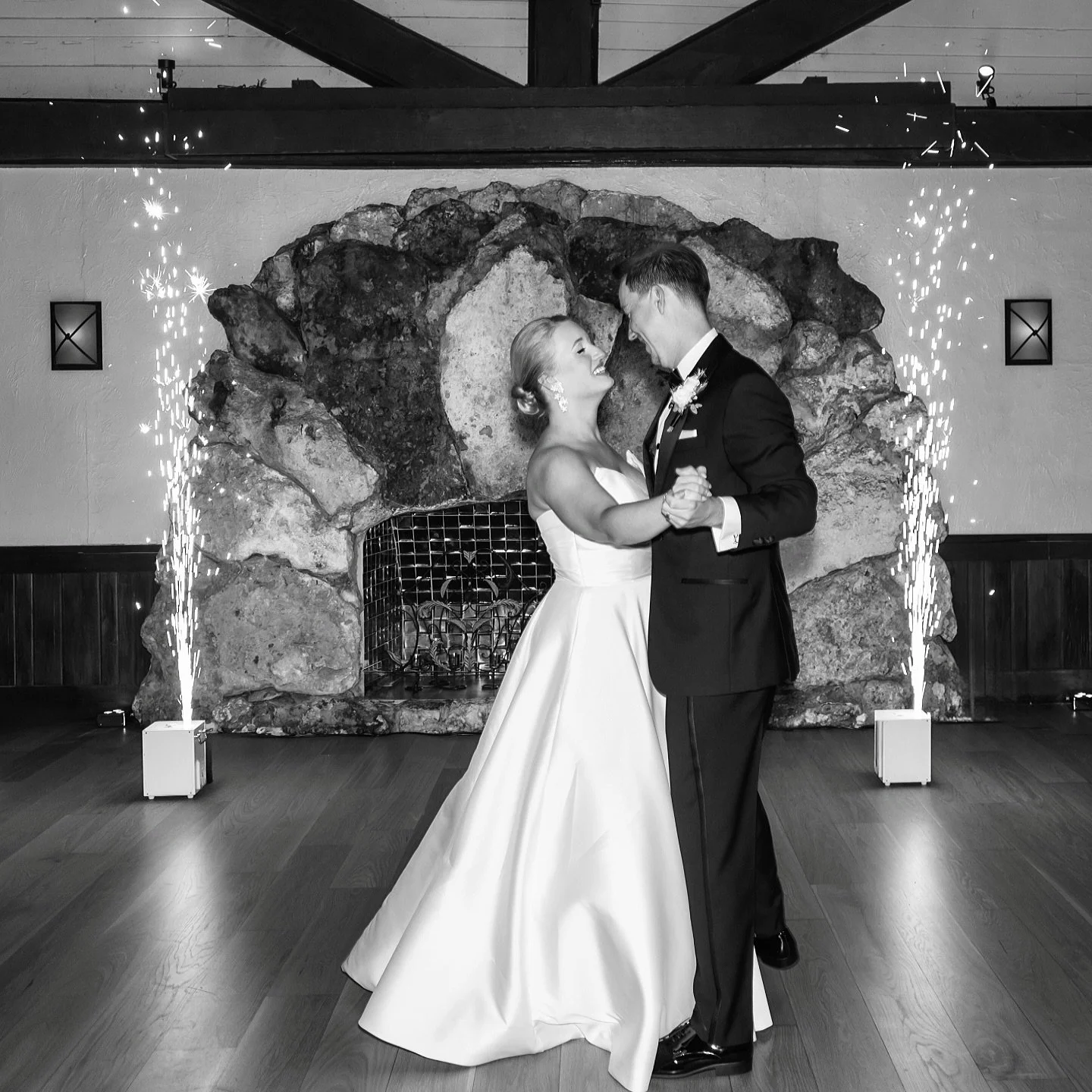 Danielle &amp; Paul

Photo by @honeywood.photography 
Venue @historic_dubsdread 
Planner @goldenhoureventsfla