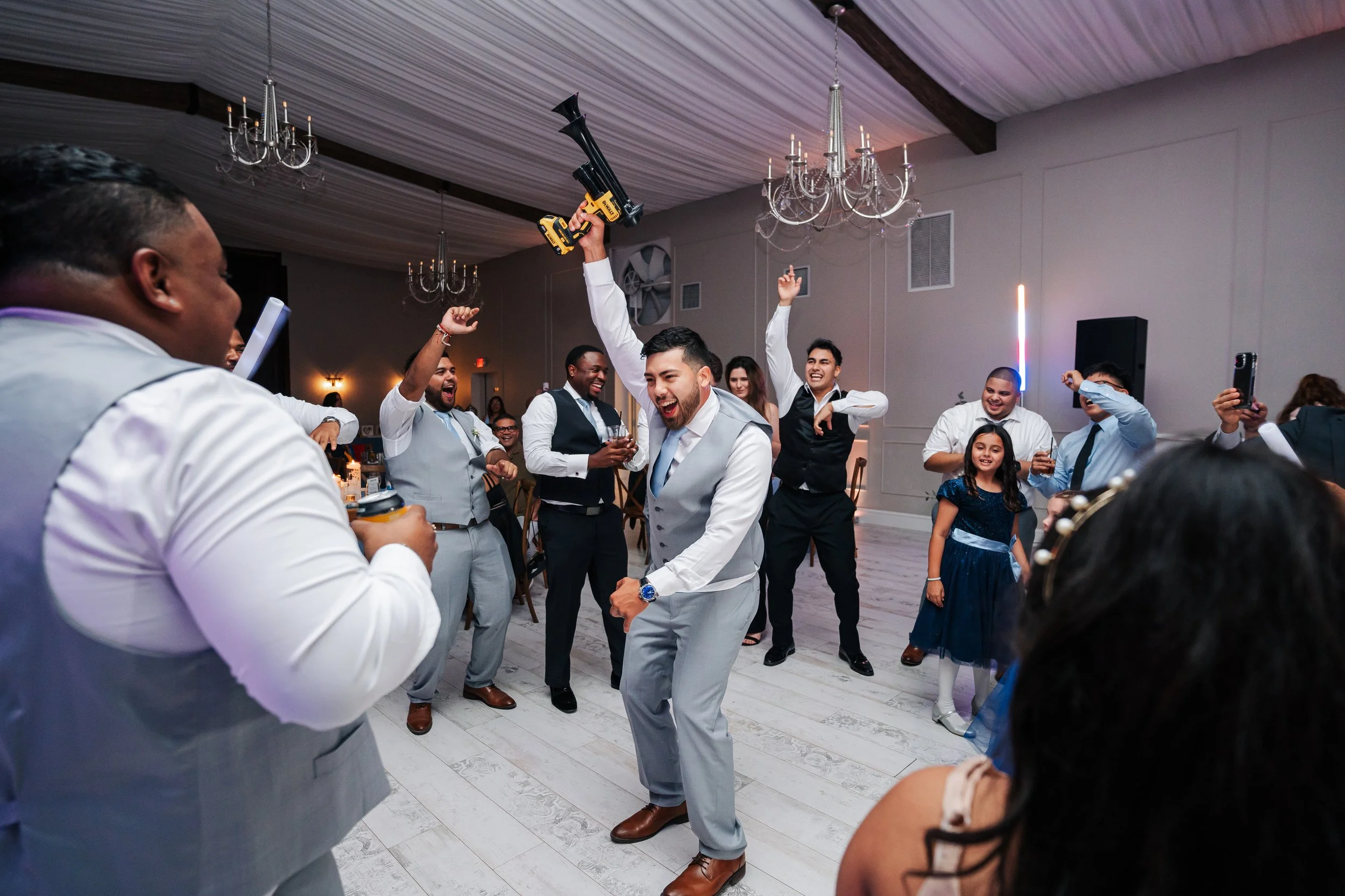 The Top Wedding DJs in Orlando – How to Find Them