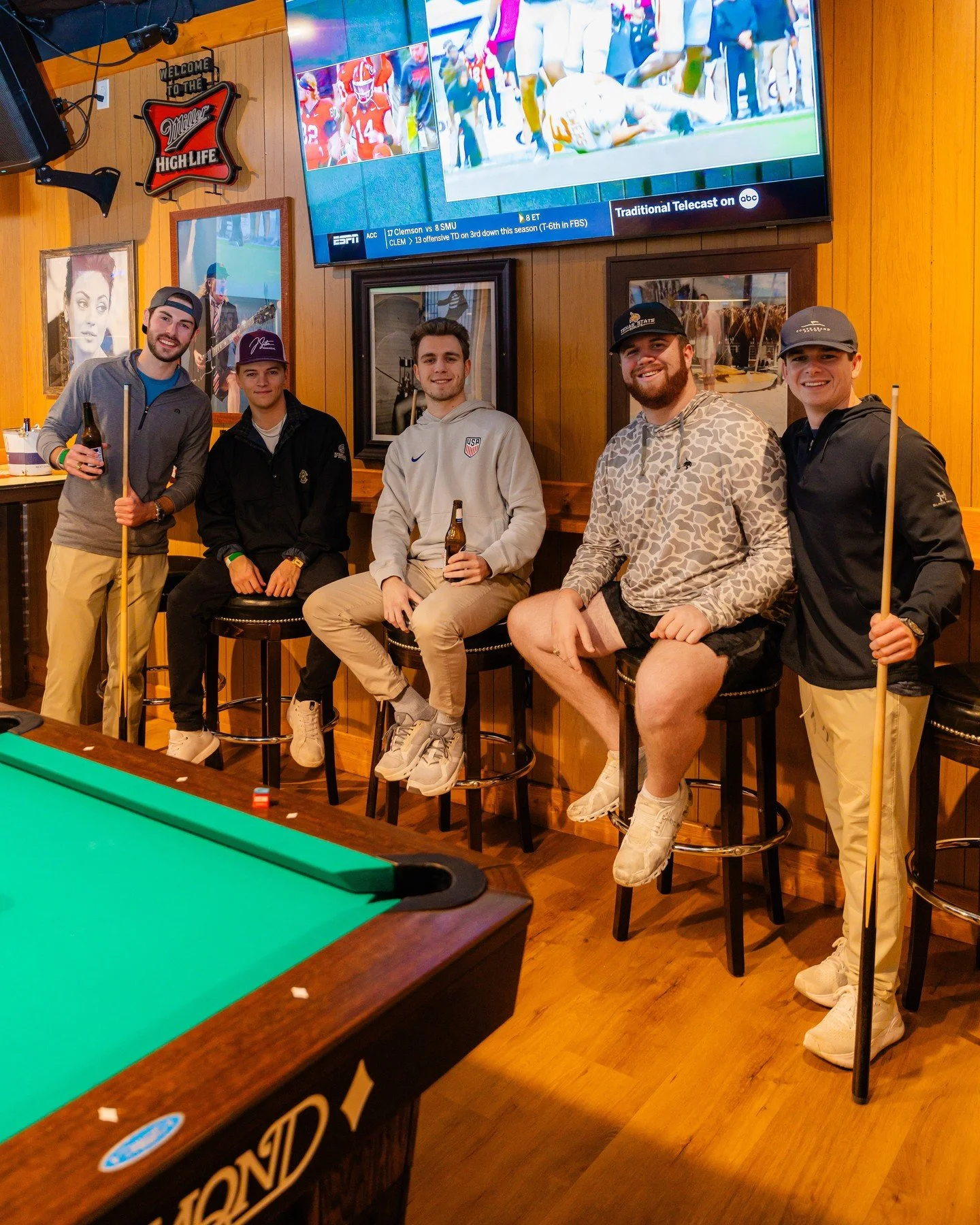 Pool, brews, and good company. What more could you ask for? 🍻 🎱