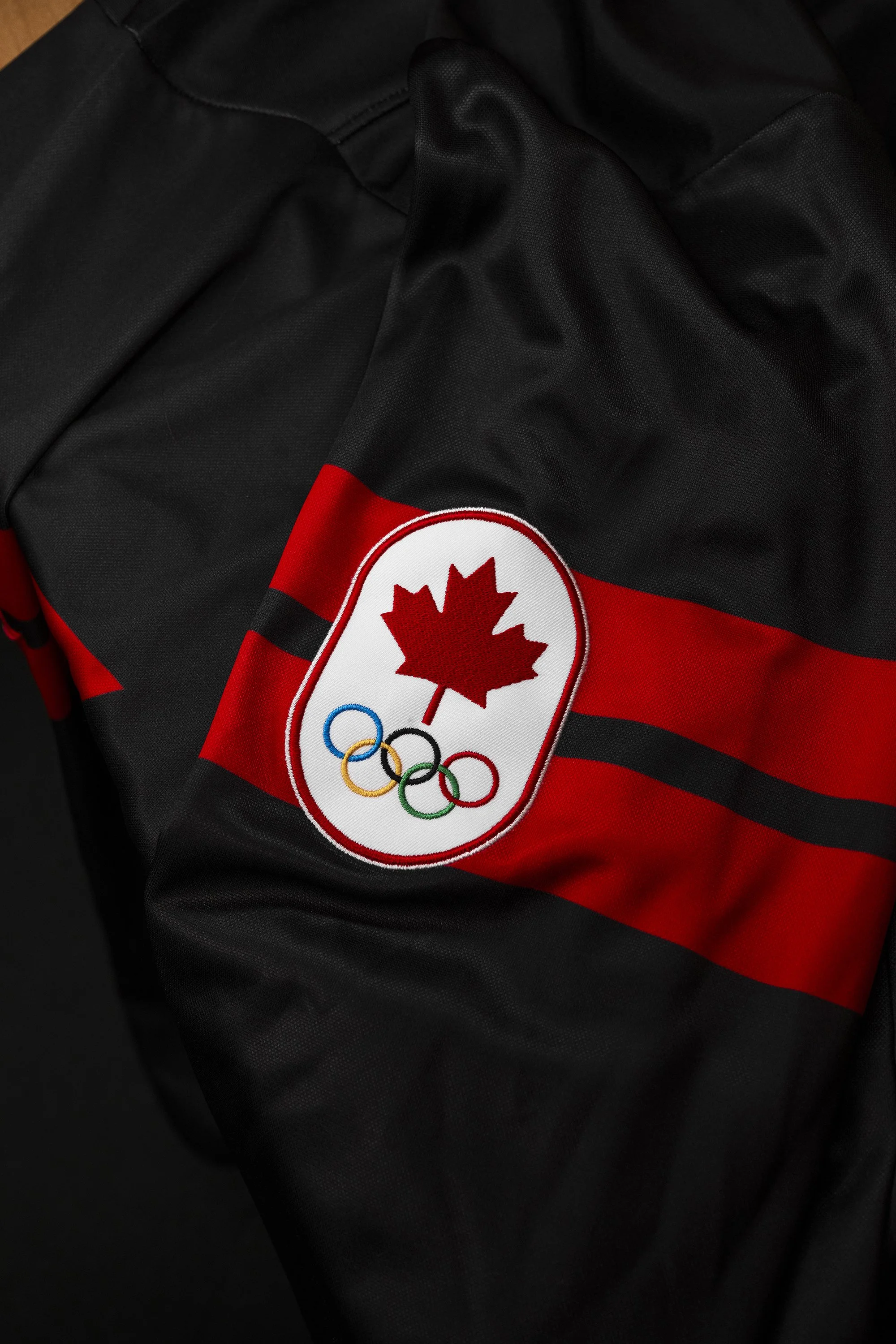 HOL25_APPAREL_HOCKEYCANADA_JERSEY_042.jpg
