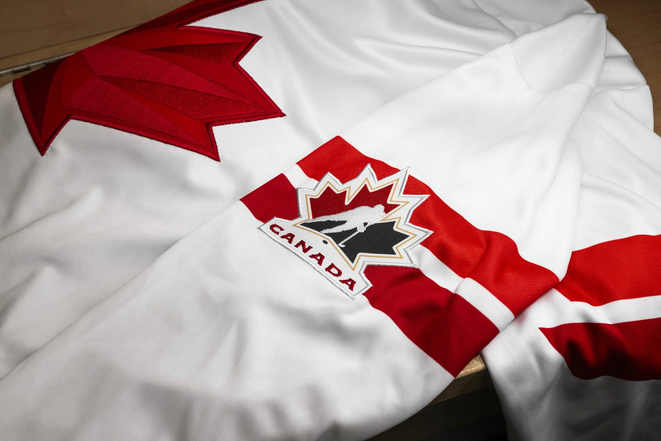 HOL25_APPAREL_HOCKEYCANADA_JERSEY_082.jpg