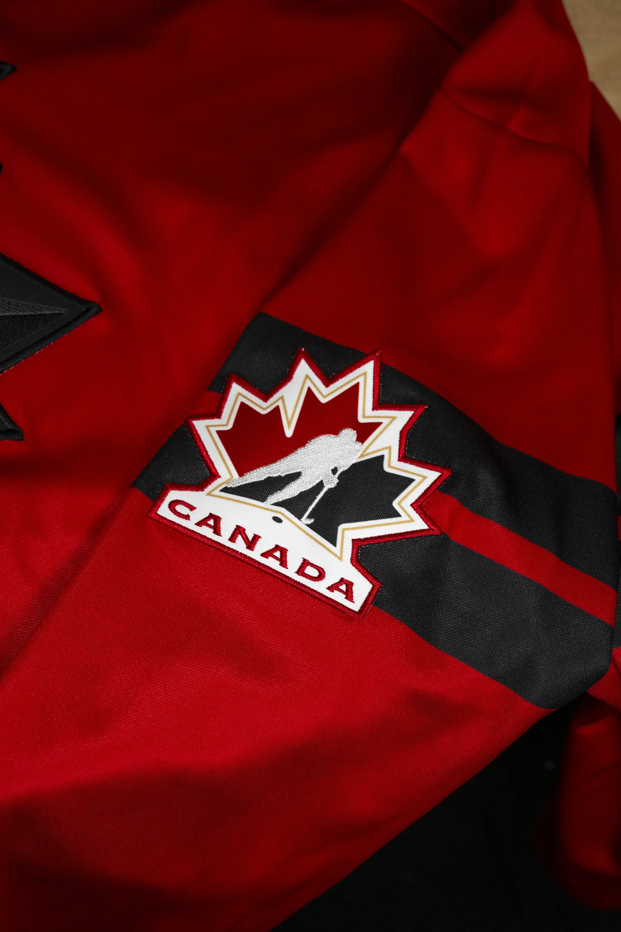 HOL25_APPAREL_HOCKEYCANADA_JERSEY_005.jpg