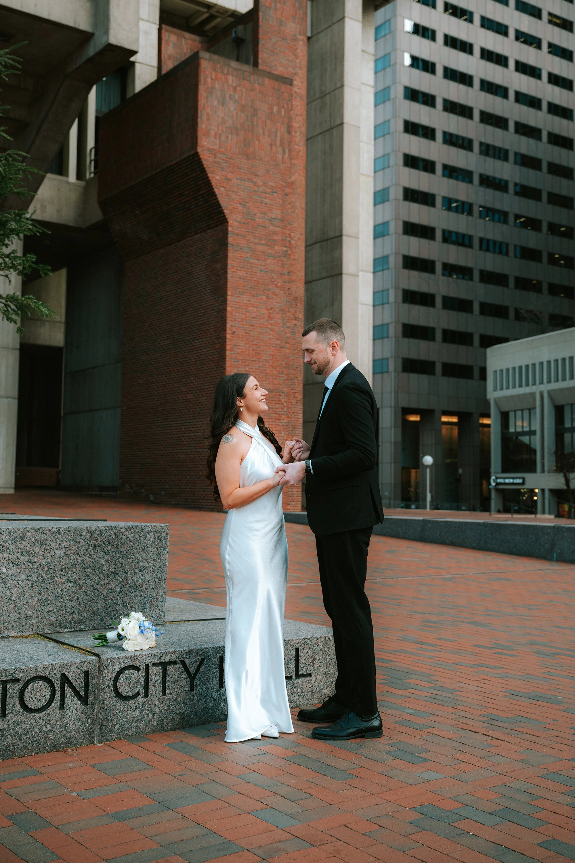 AlwaysGrowingCreative_S&B_CityHallElopement-059.jpg