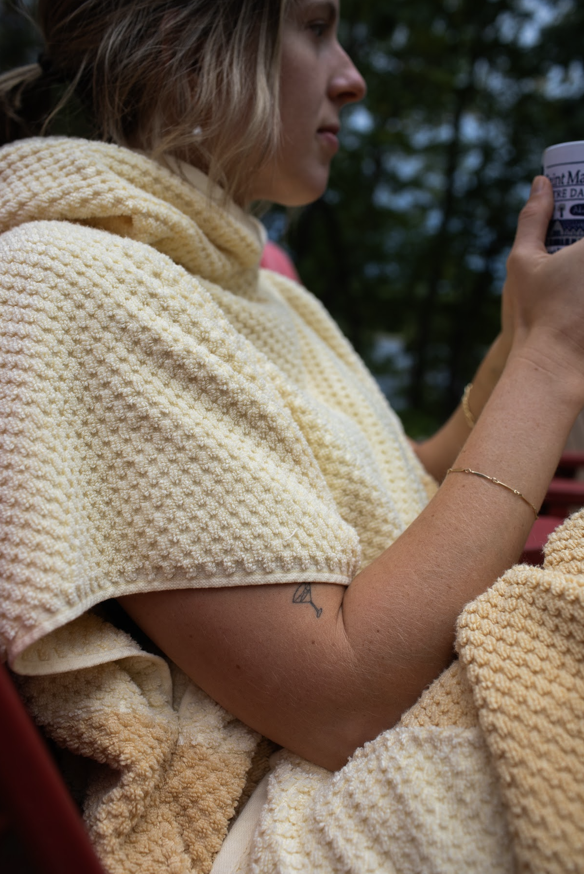 towel-swim-surf-poncho-hood.png