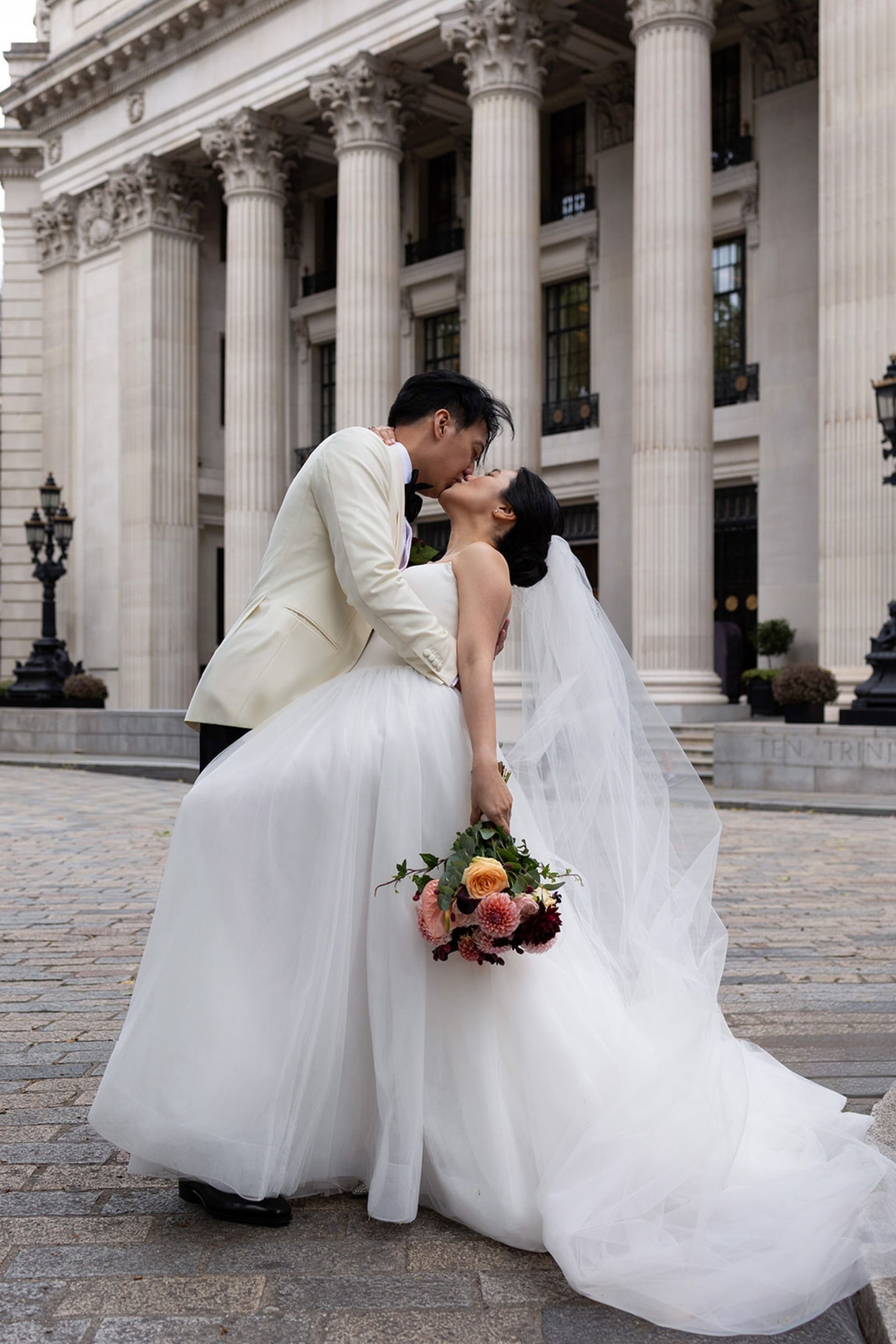 luxury-four-seasons-hotel-wedding-london.jpg