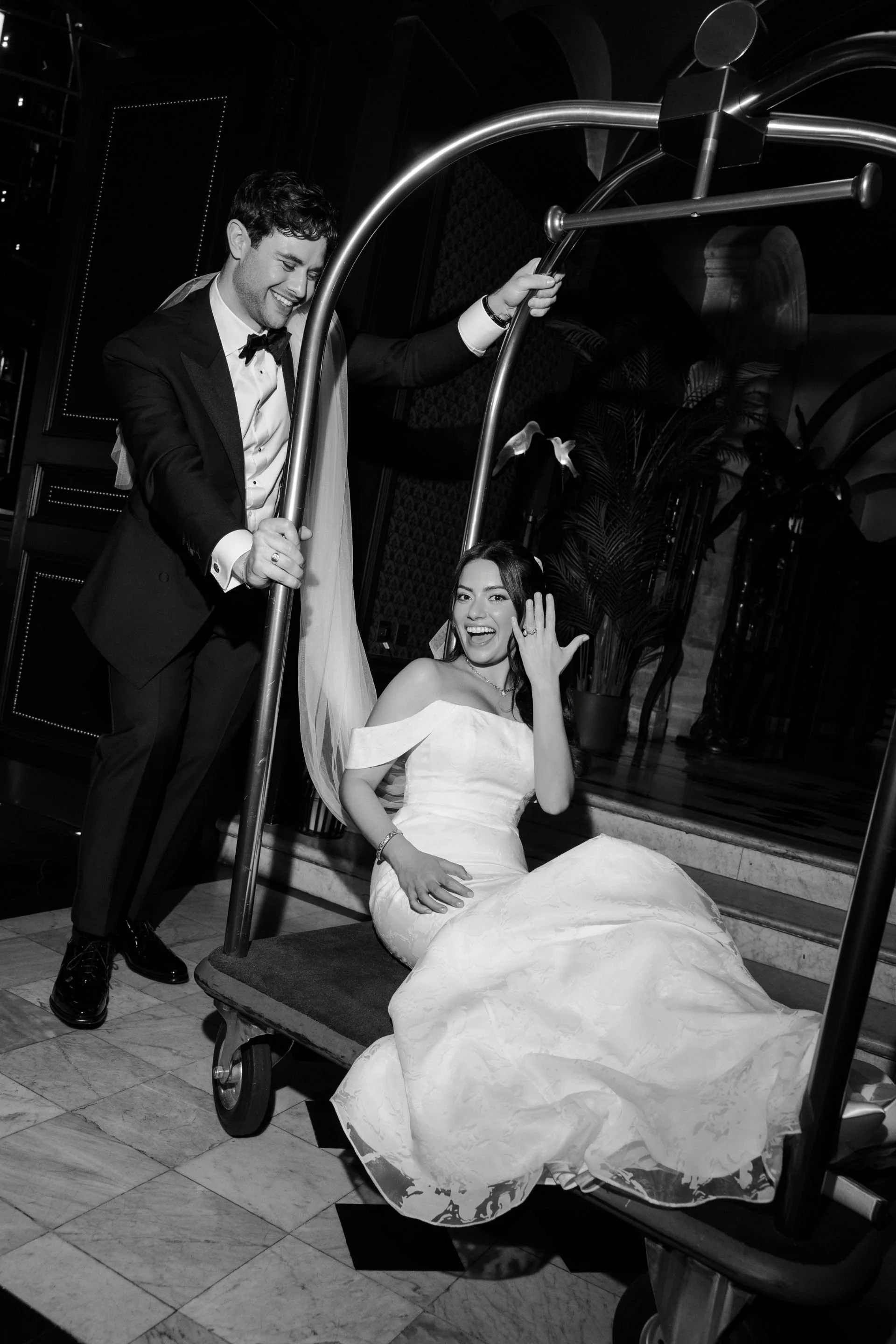 modern-london-wedding-chloe-noble-studios.jpg