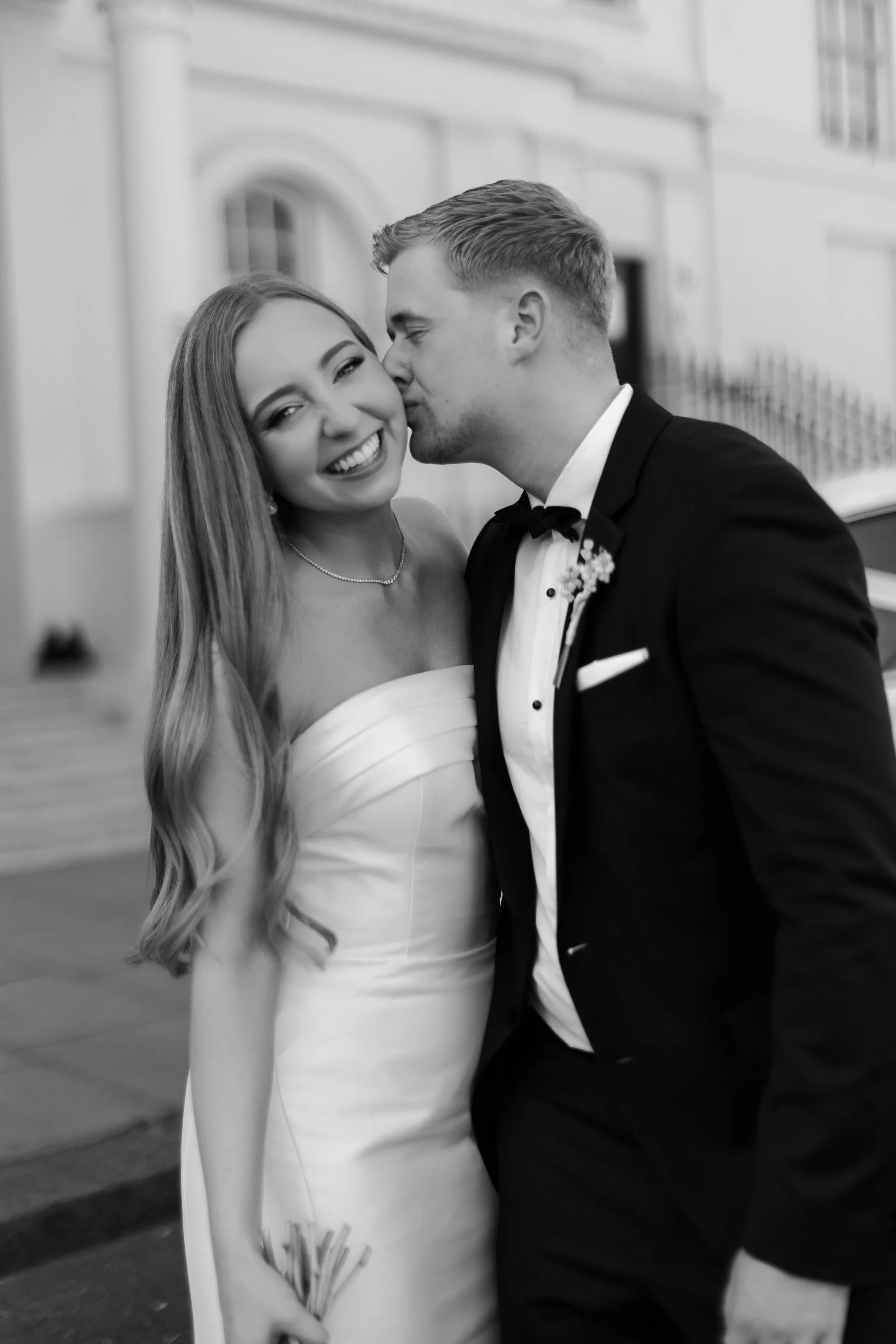 newlyweds-chelsea-town-hall-london.jpg