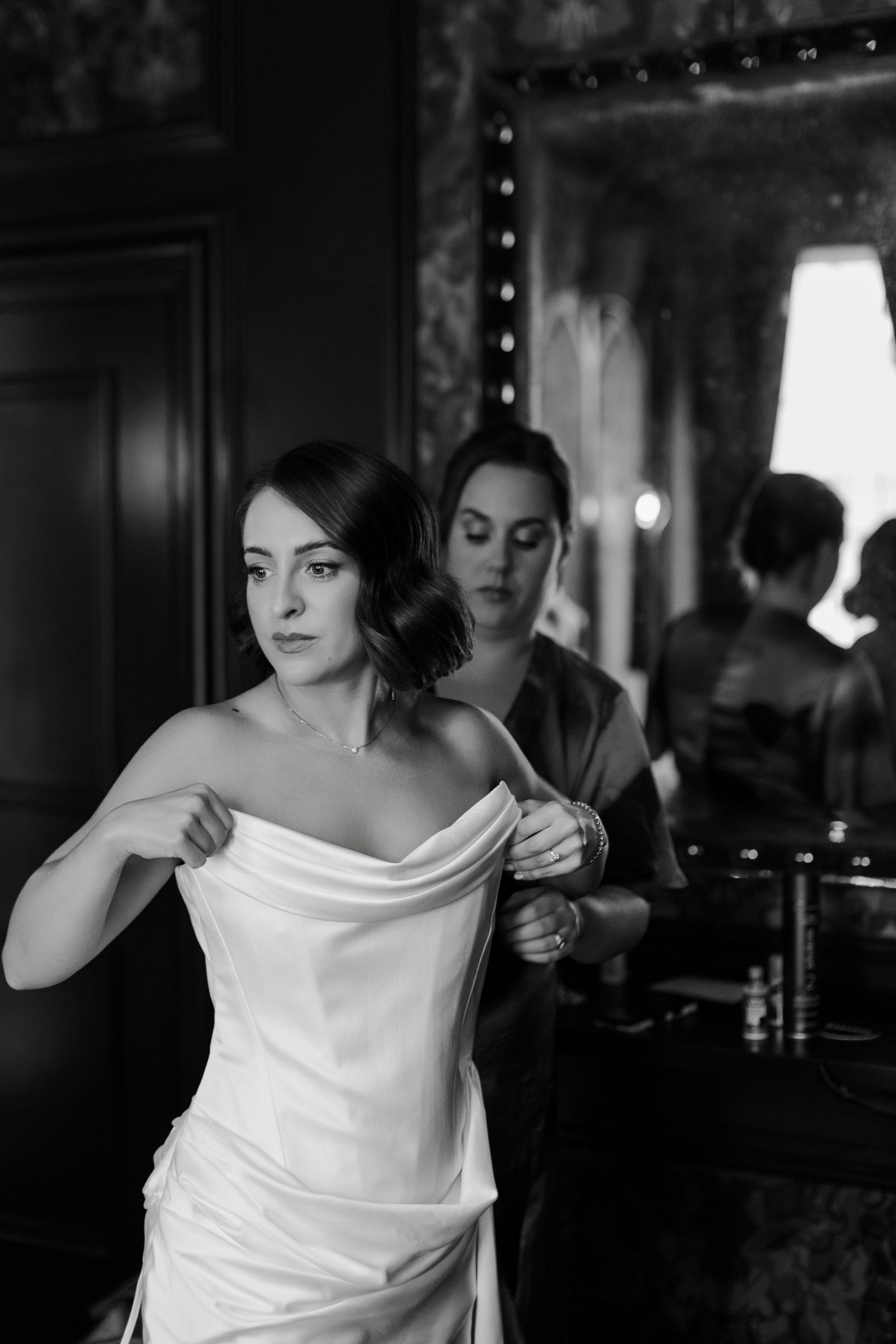 candid-old-marylebone-town-hall-wedding.jpg