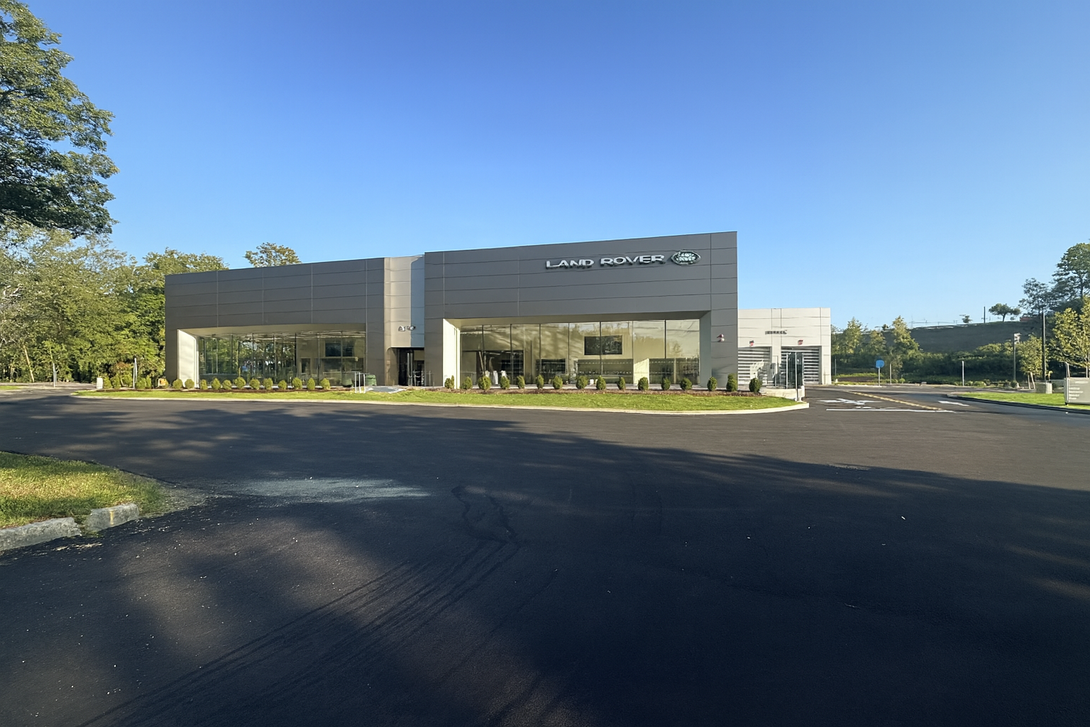 Land Rover Headquarters Contact