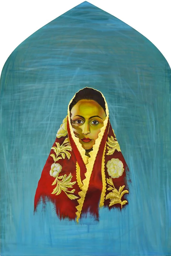 Painting of a woman with fragmented face, wearing a red and gold embroidered shawl, on a blue background.