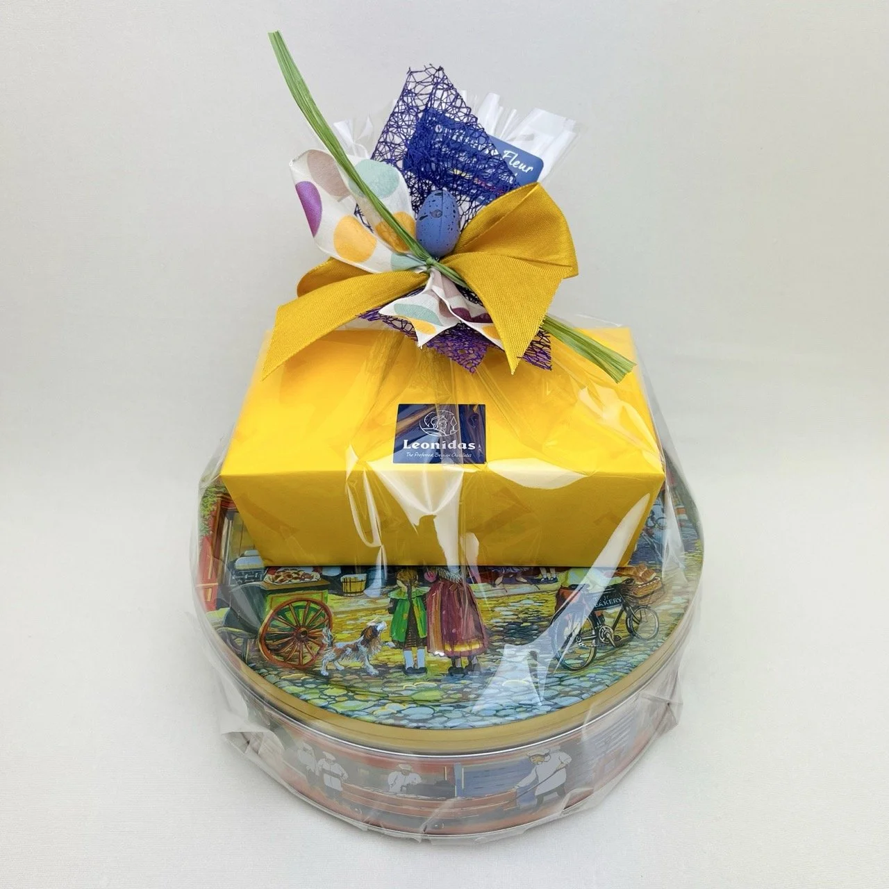 300g pralines + "Bakery shop" koekjesblik