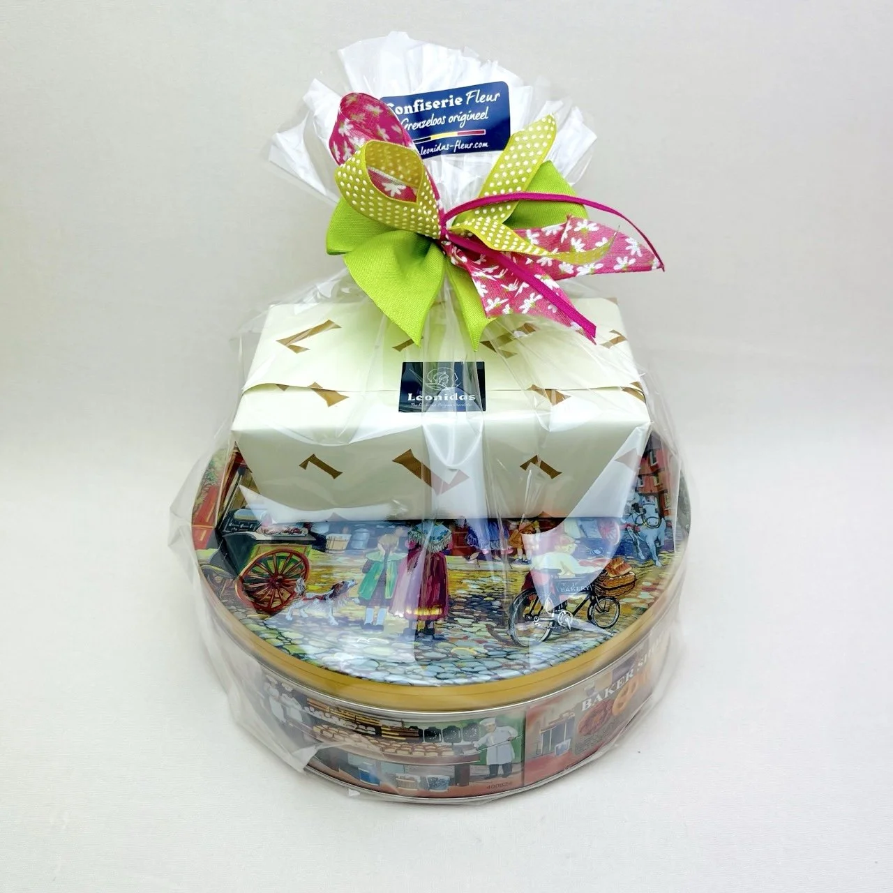 300g pralines + "Bakery shop" koekjesblik