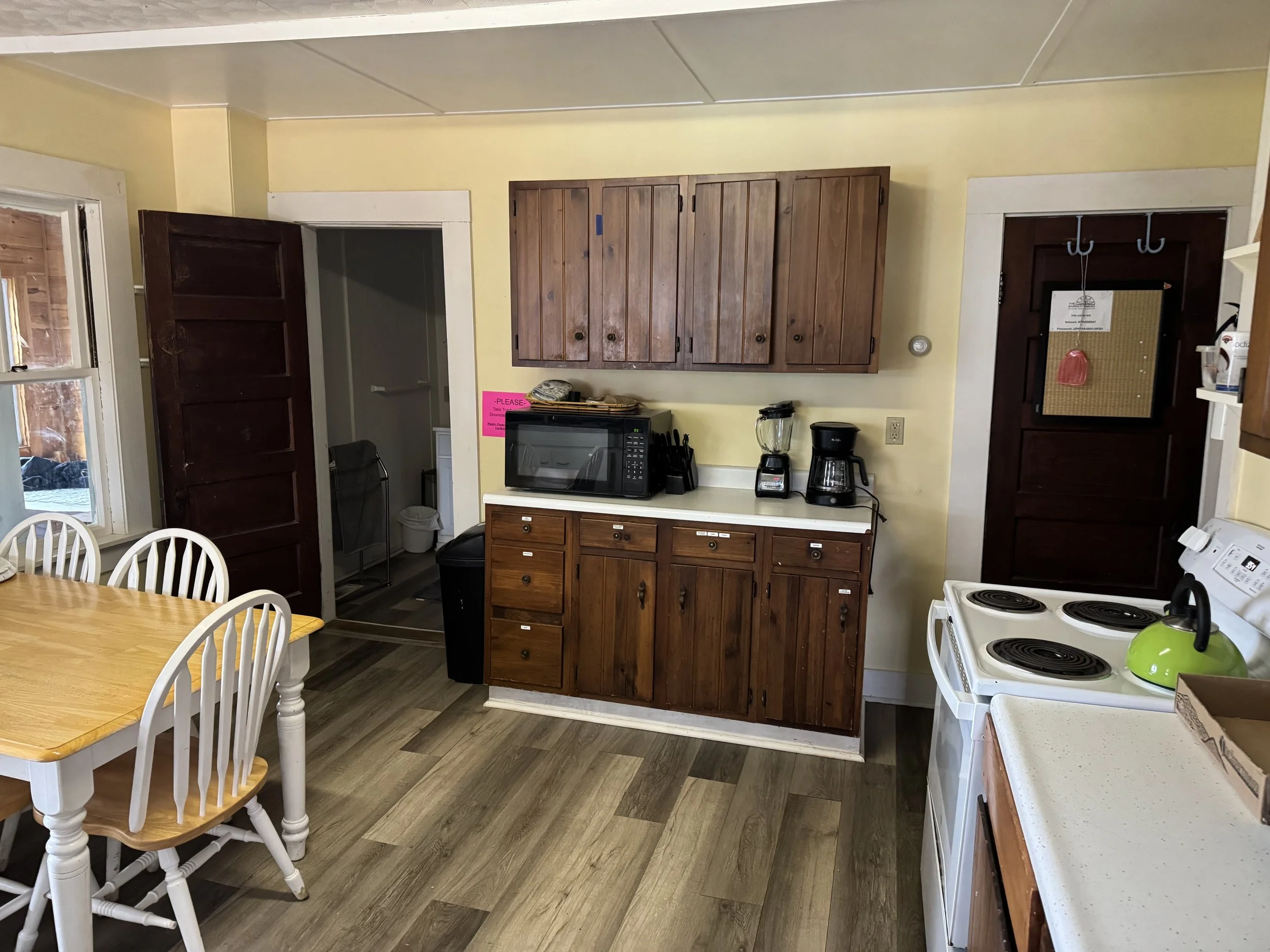 Kitchen 4.jpeg