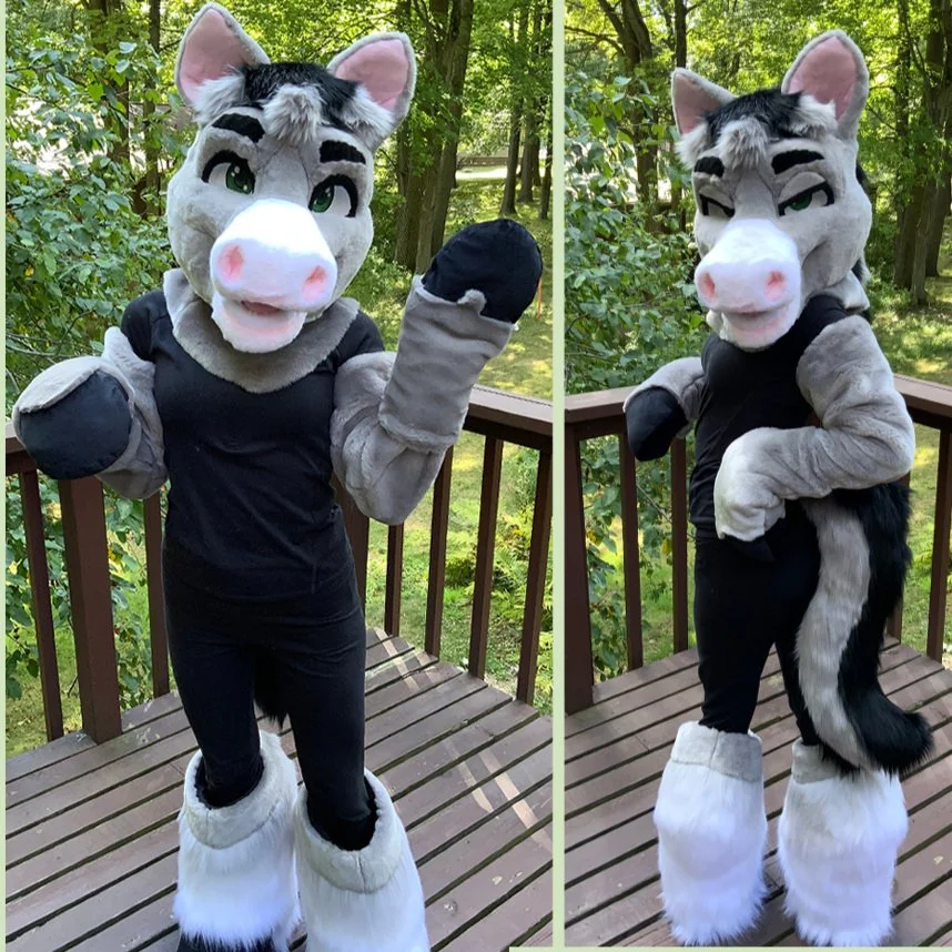 Houston_finished_2022_suit.jpg