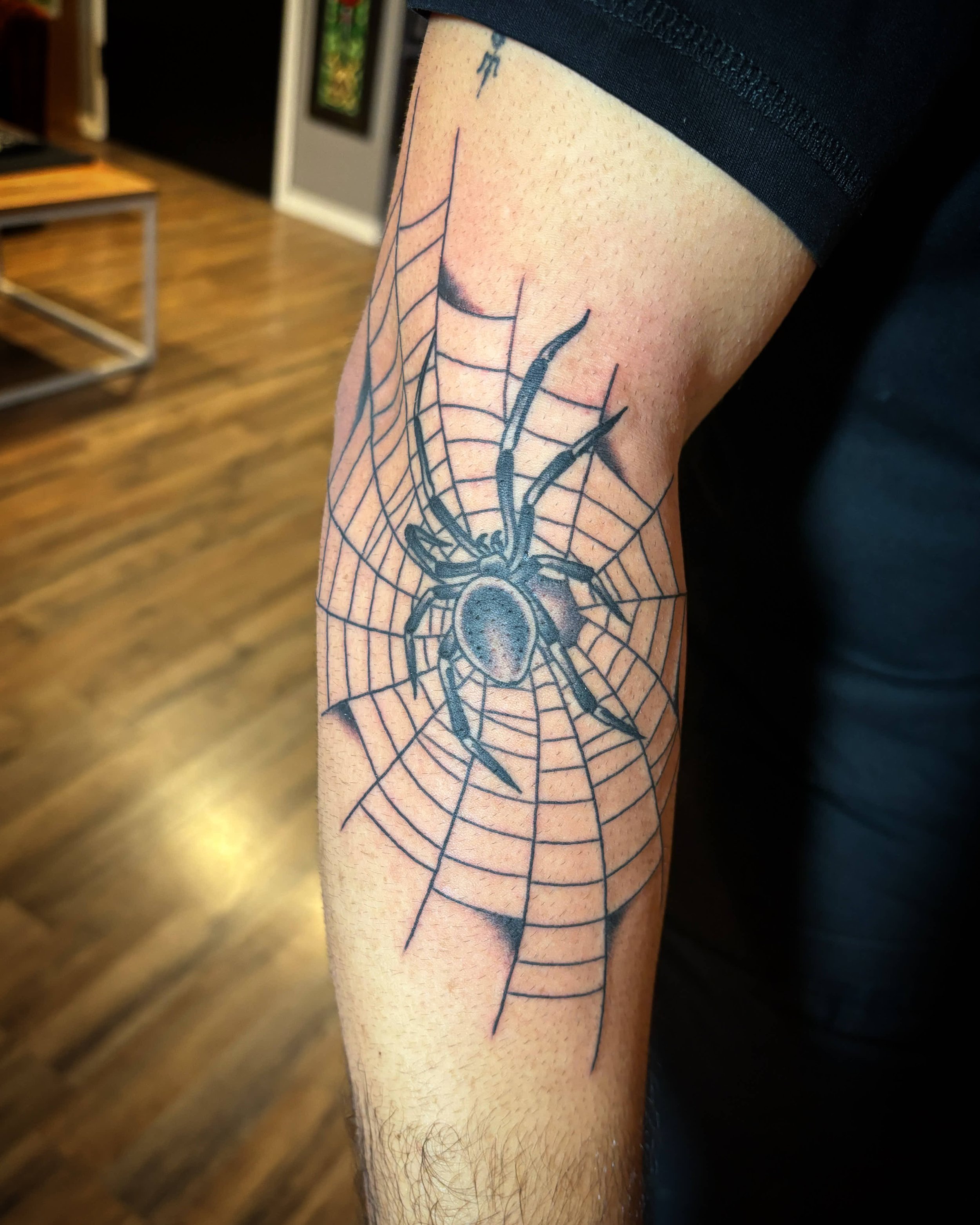 bubbas-tattoo-EARL 15.jpg
