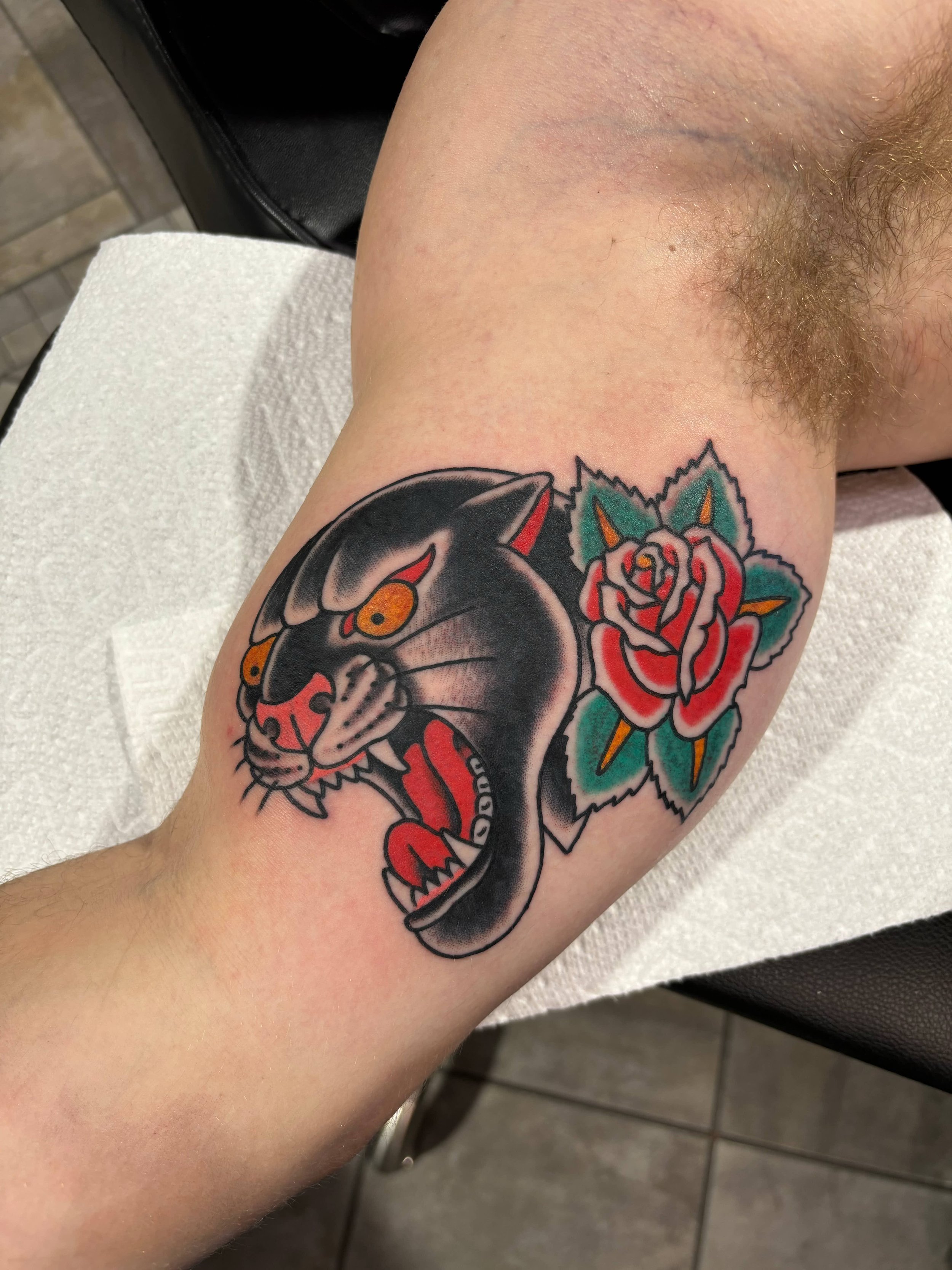 bubbas-tattoo-EARL 17.jpg