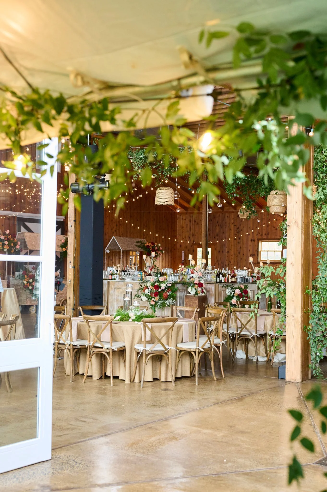 Regeti's Photography Cultural, Barn, Florals, Lighting, Tenting, Barn, Included Furniture, White, Green