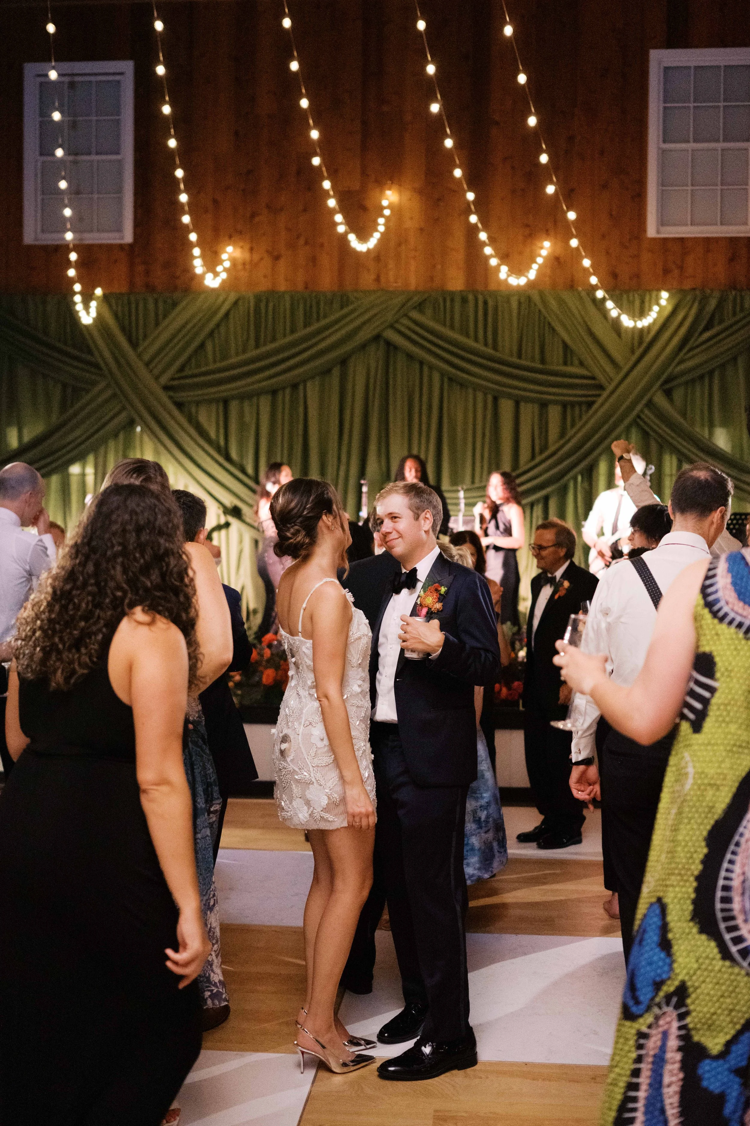 Becca B Photography Summer, Barn, Green, Lighting, Florals, The Party, Black Tie