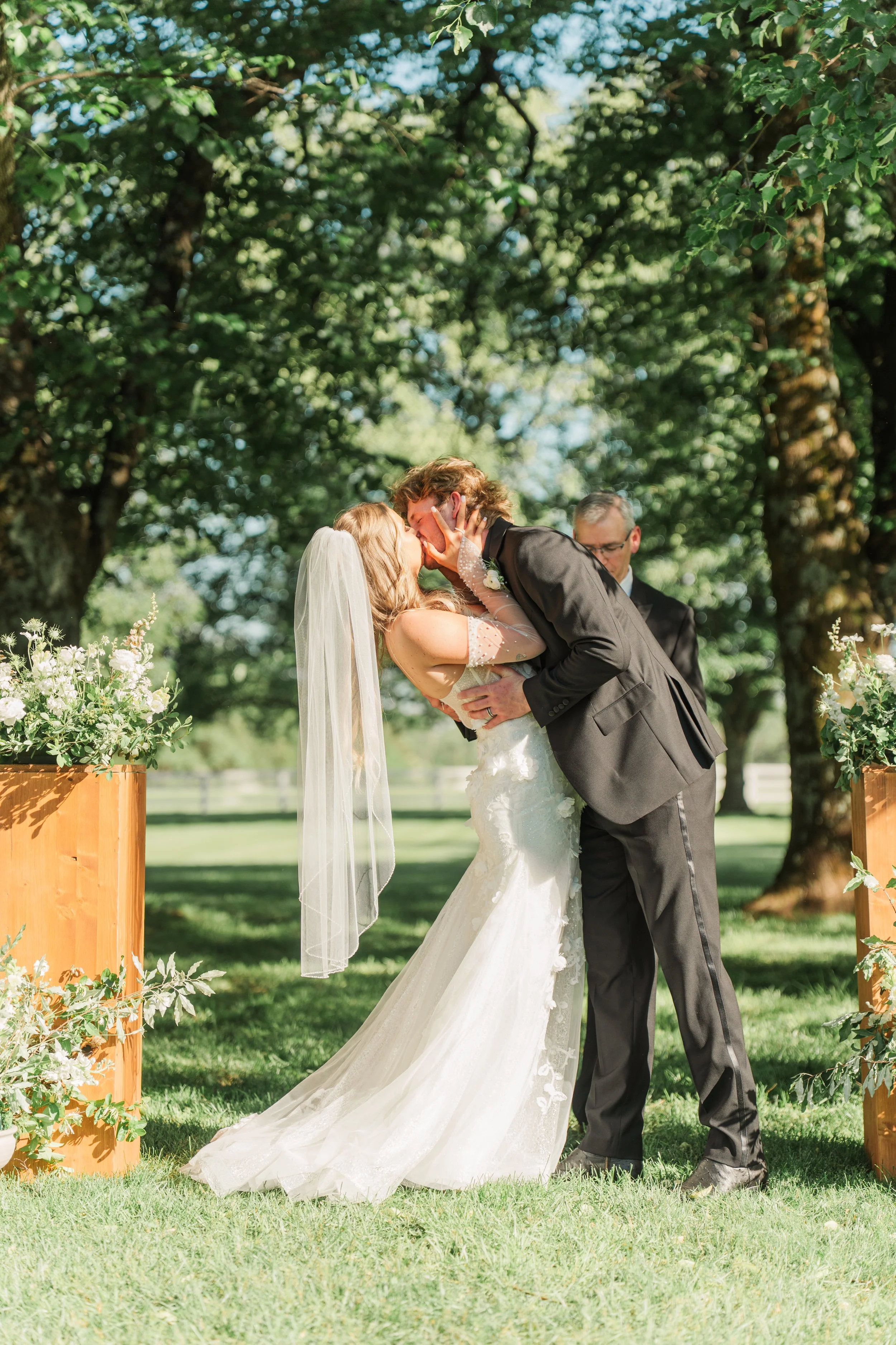 Austin & Austin Photography Spring, Vintage, Black, Ceremony, Couple Portraits, Florals