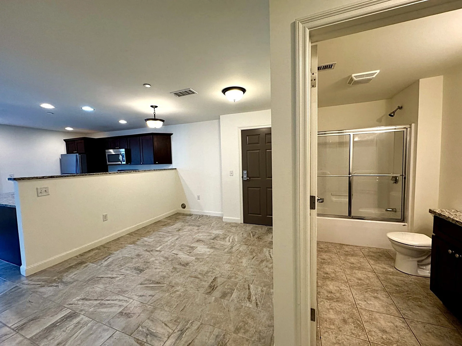 Entry Kitchen R.jpg
