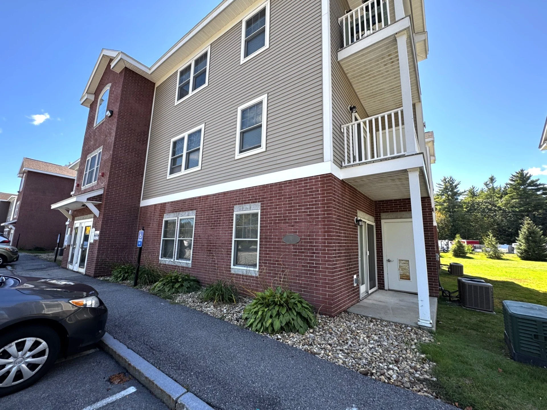 Exterior photo.jpg