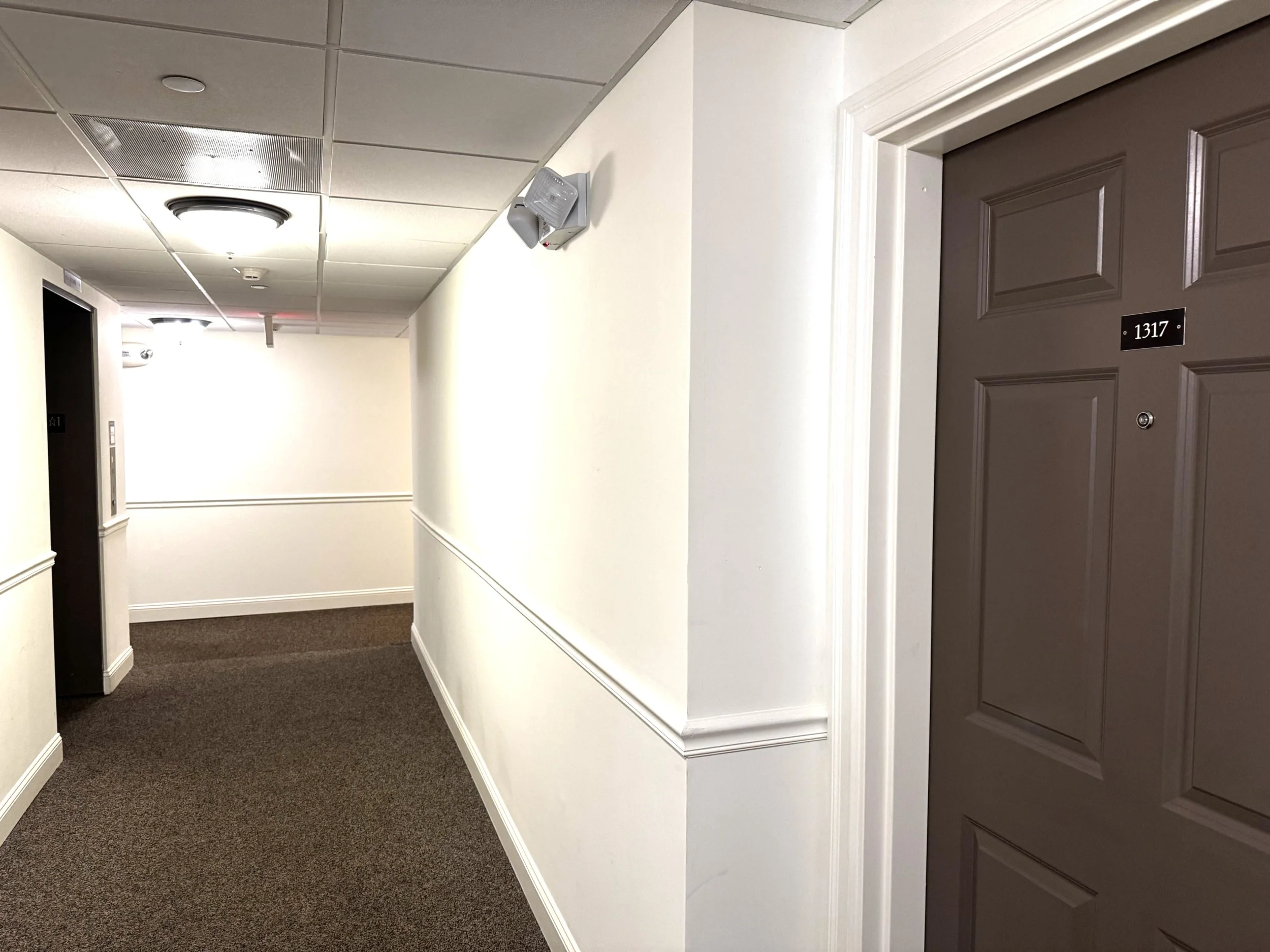 Hallway enter unit.jpg
